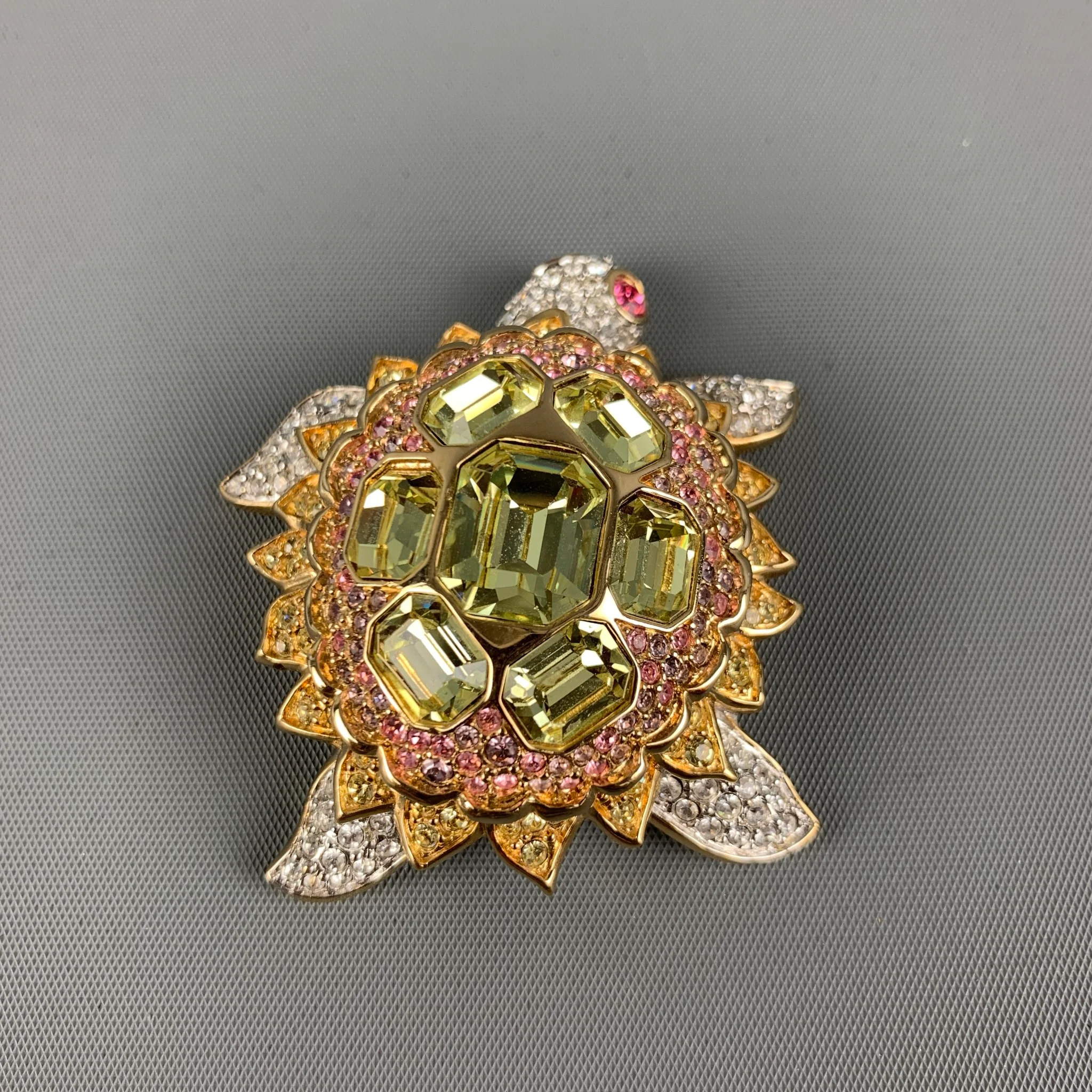 1980's SWAROVSKI Gold Pink Crystal Brooch - Image 2