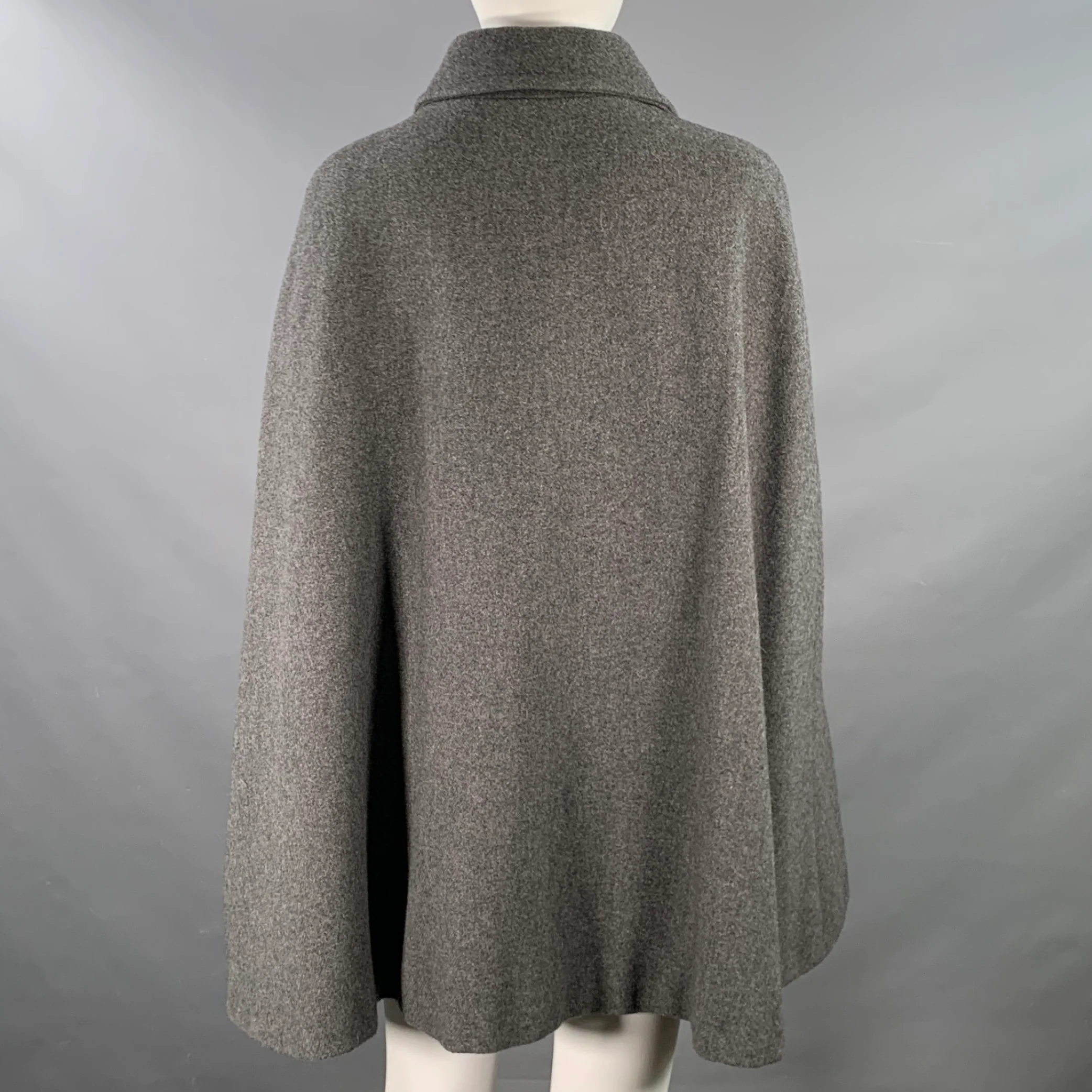 A.P.C. Size M Grey Double Breasted Twill Cape - Image 3