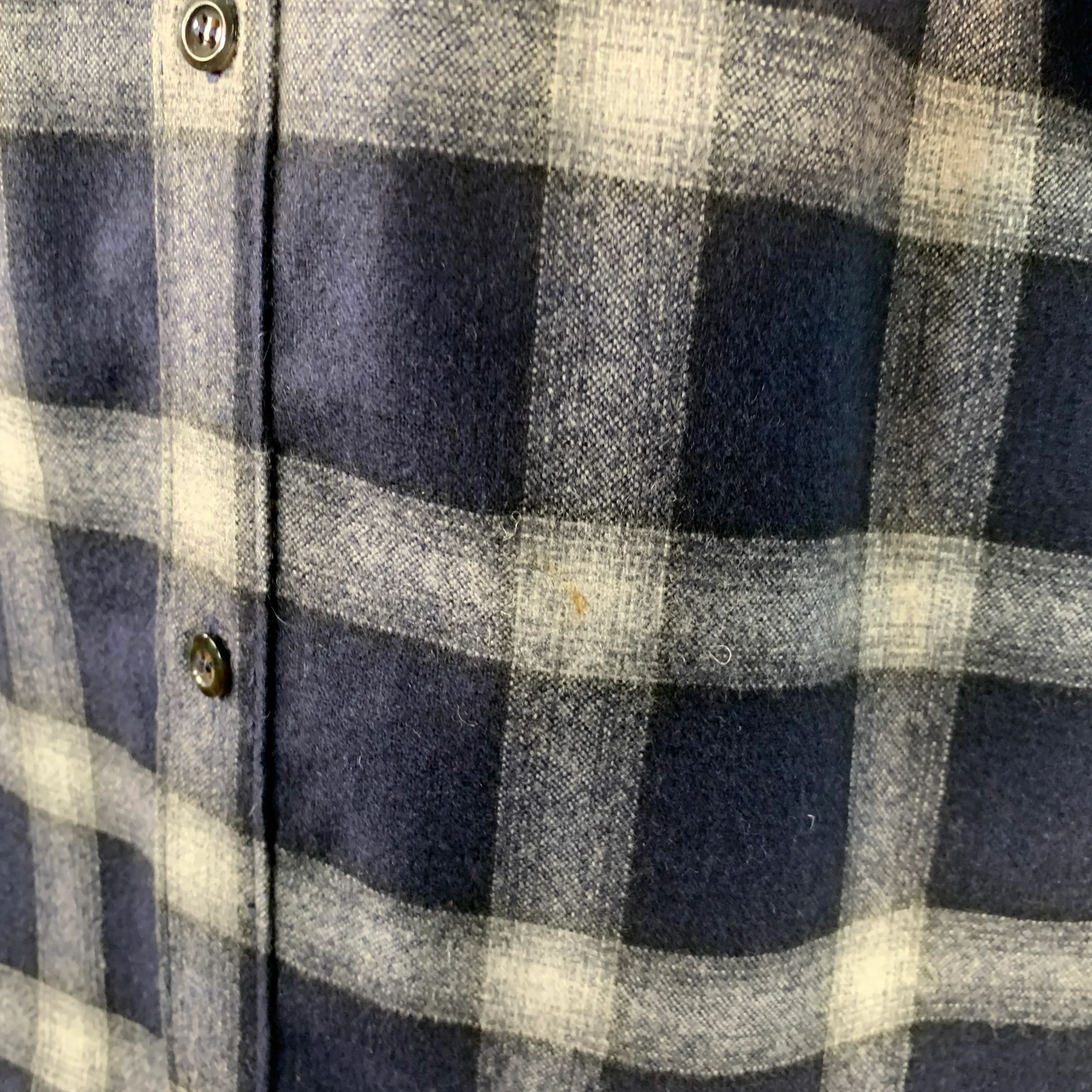 A.P.C. Size XL Navy Grey Plaid Wool Blend Button Up Long Sleeve Shirt - Image 5