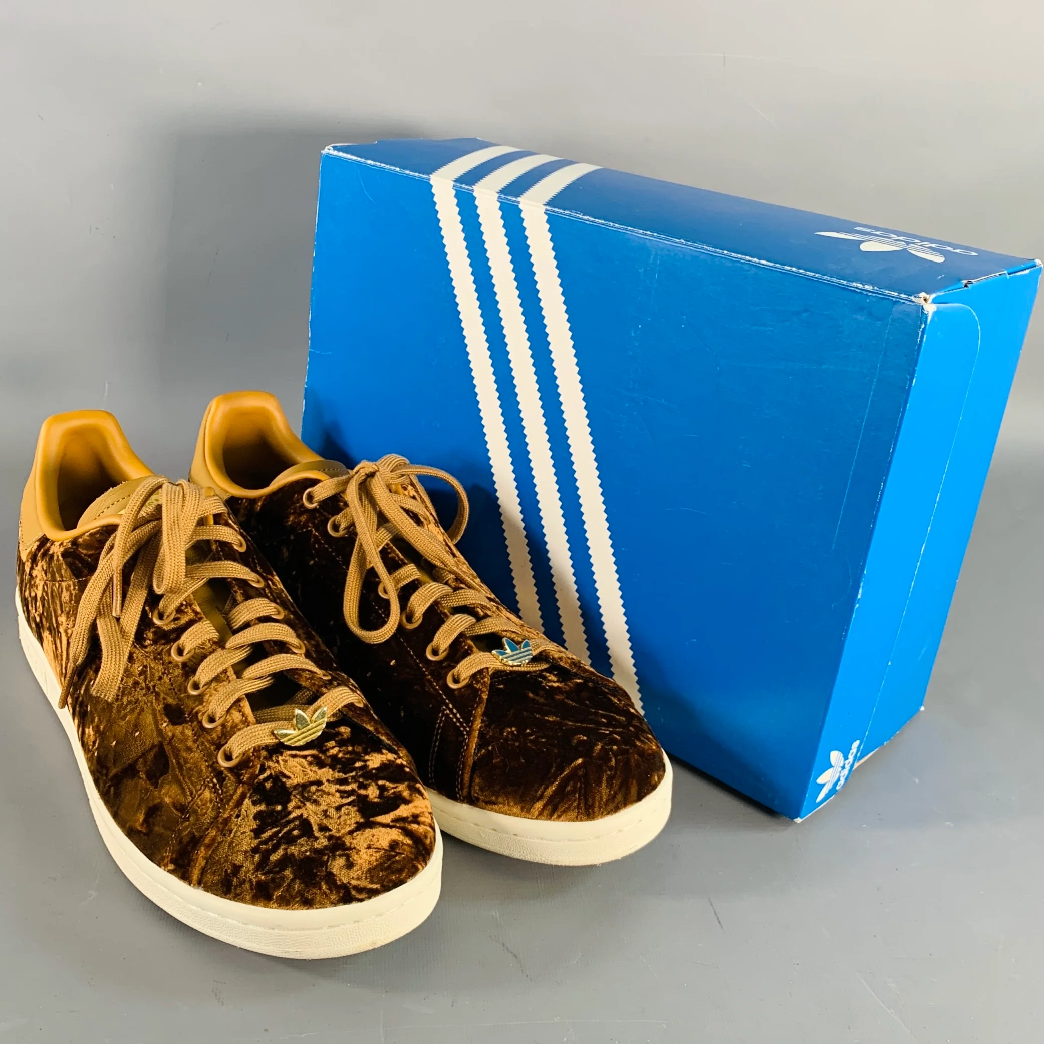 ADIDAS Limited Edition Size 12 Copper Velvet Low Top Lace- Up Sneakers - Image 9