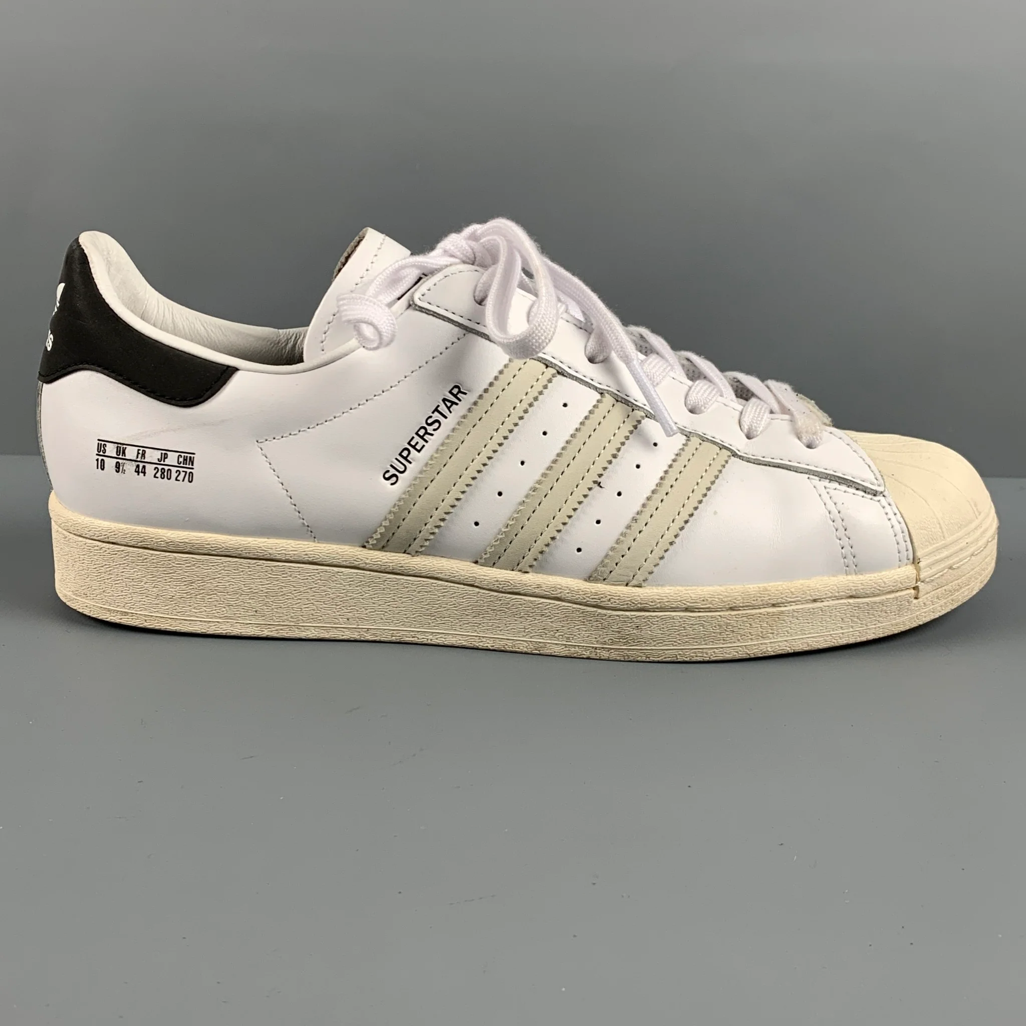 ADIDAS Size 10 White Beige Leather Low Top Sneakers - Image 2