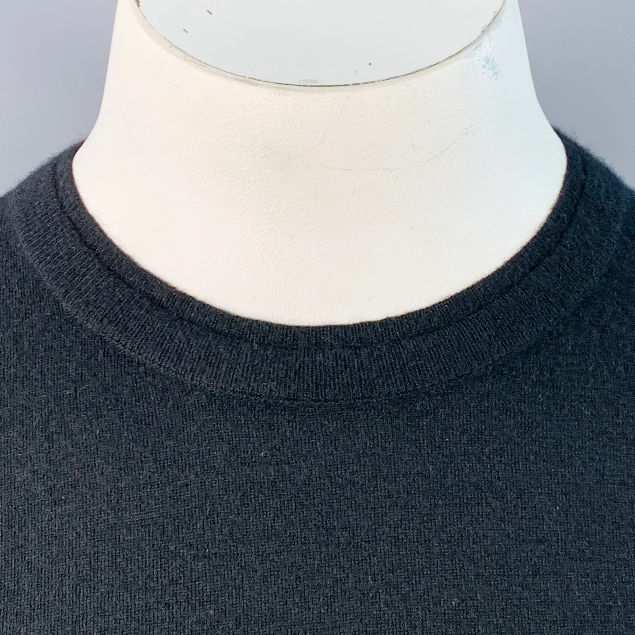 AKRIS Size 12 Black Cashmere Layered Crew Neck Pullover - Image 2
