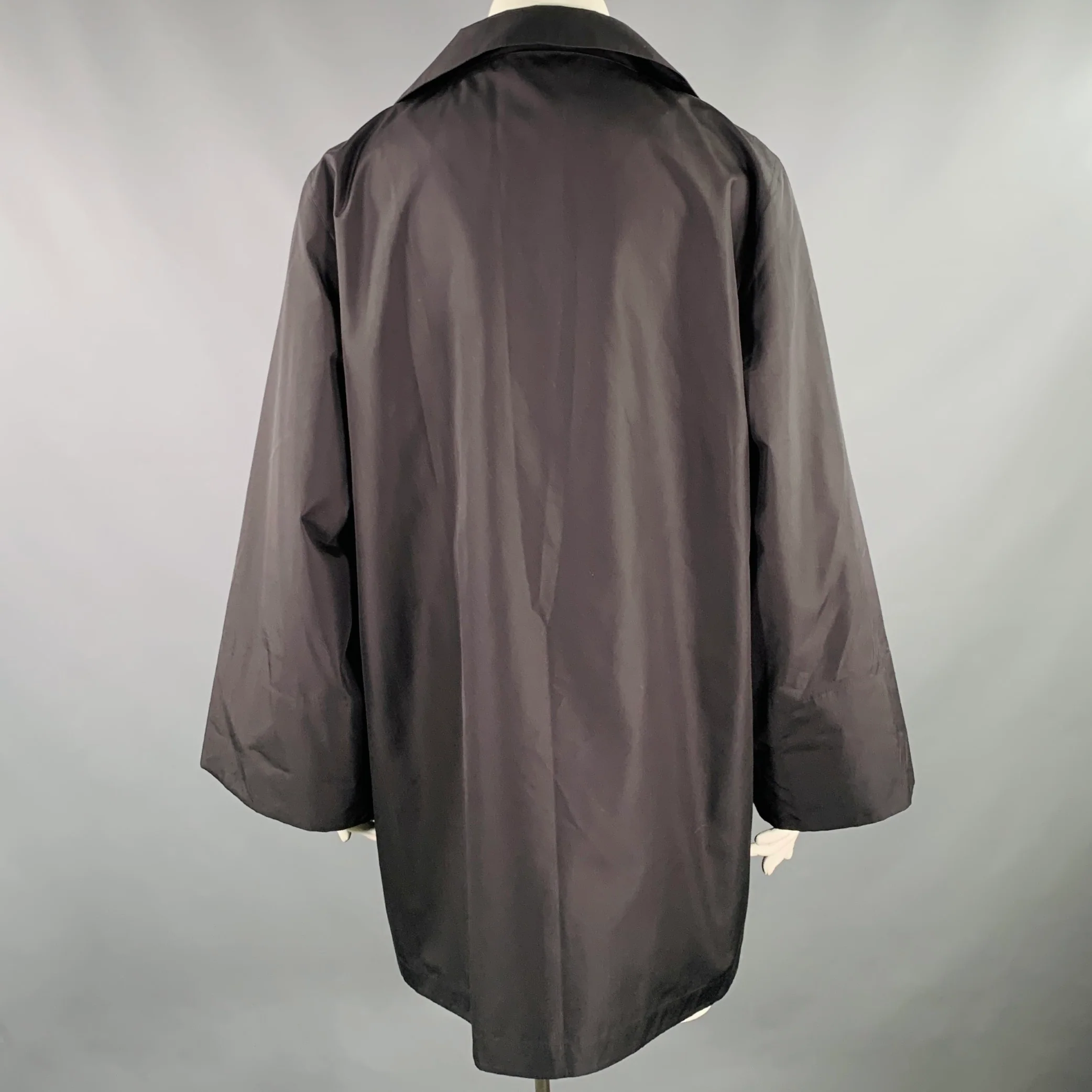 AKRIS Size 12 Black Silk Zip Up Coat - Image 4