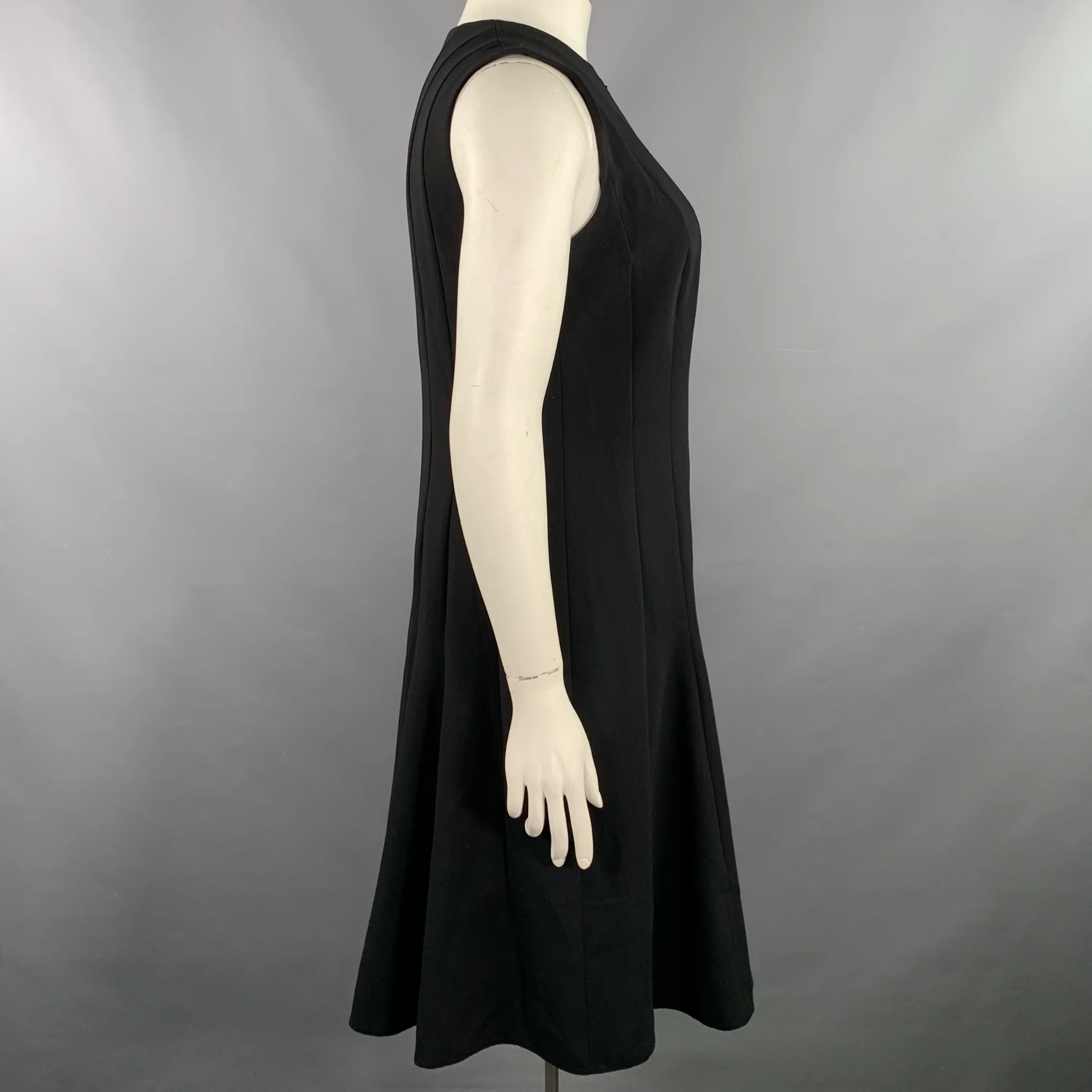 AKRIS Size 12 Black Wool Blend Sleeveless Tulip Dress - Image 2