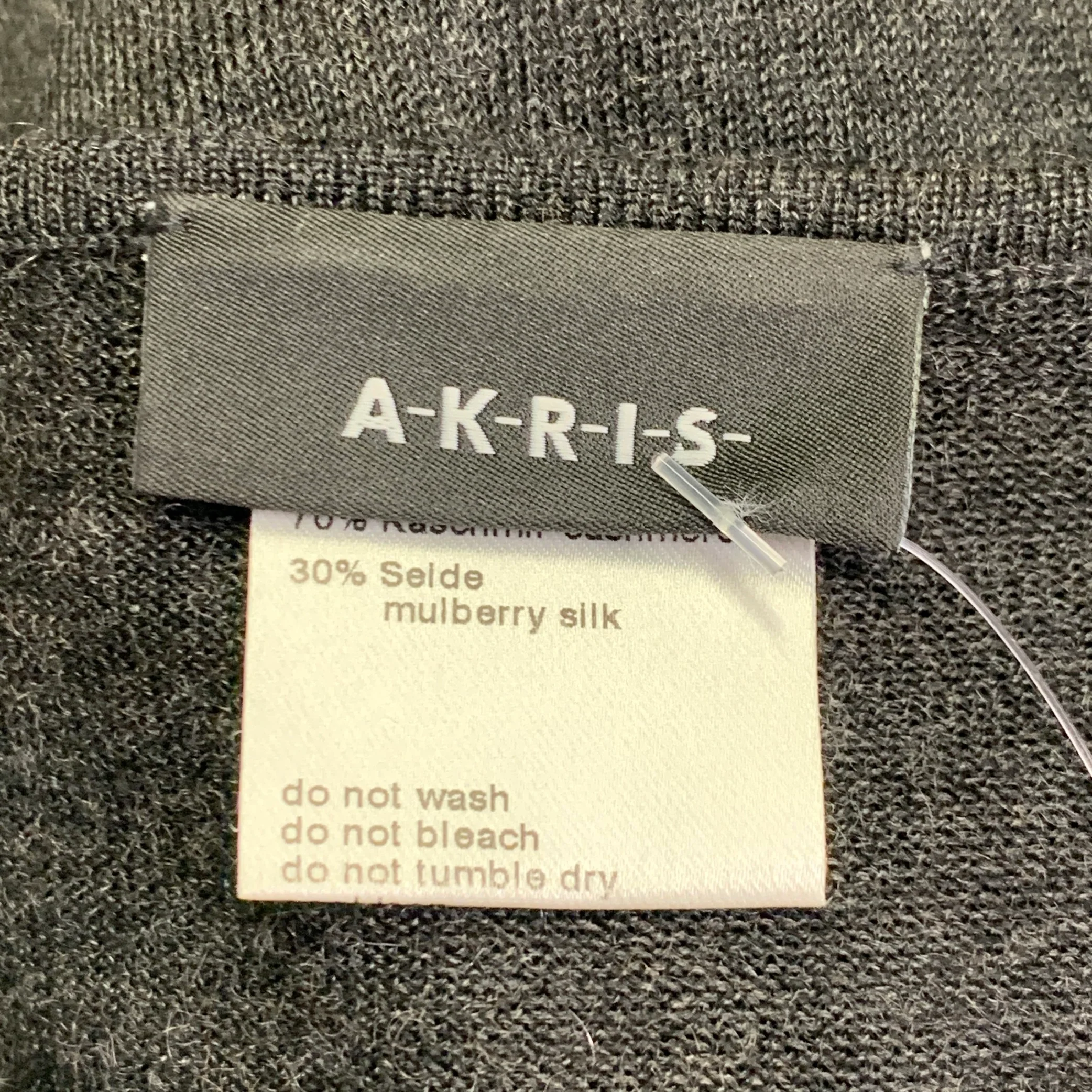 AKRIS Size 12 Charcoal Grey Cashmere Silk Jersey Crew Neck Pullover - Image 4