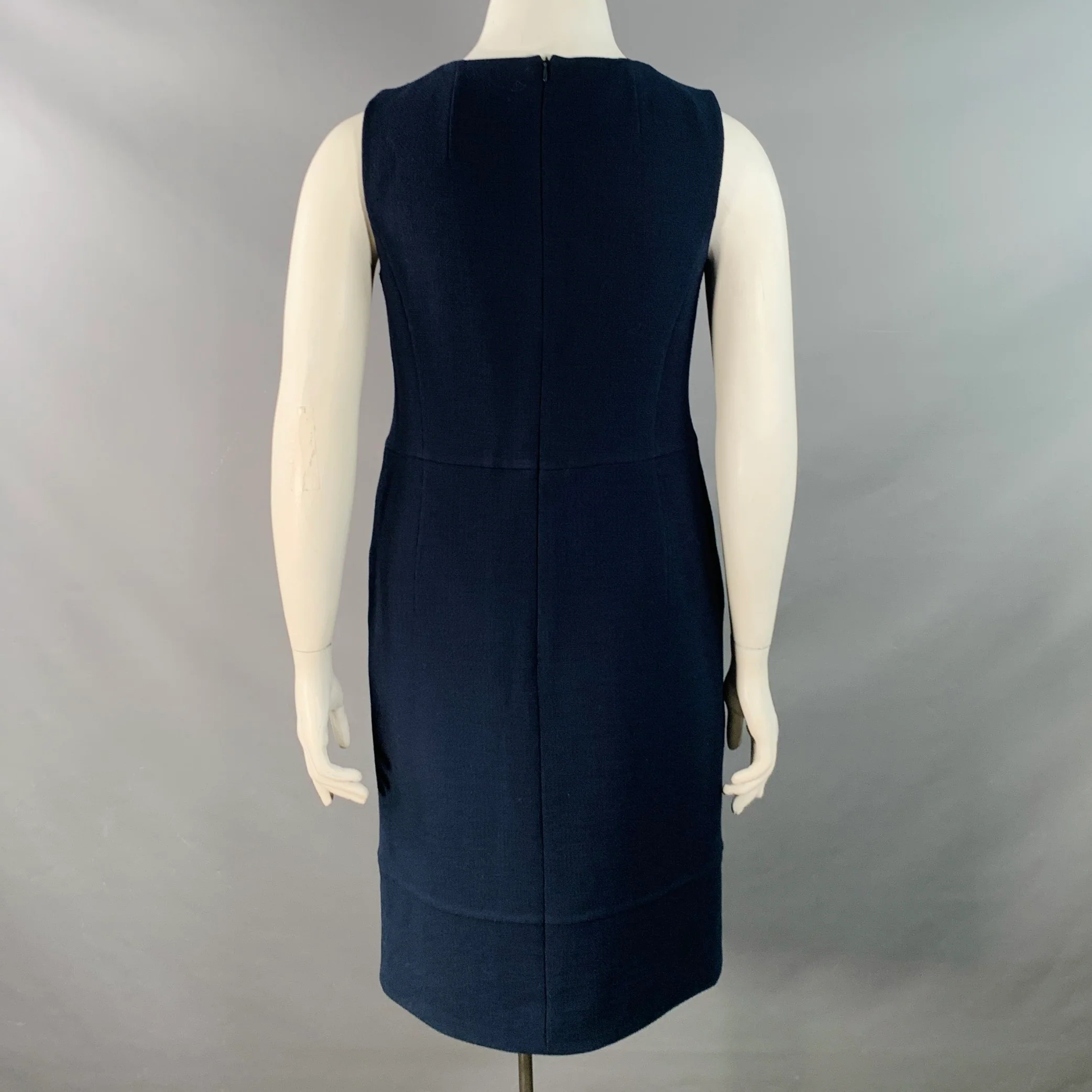AKRIS Size 12 Navy Wool Crepe Sleeveless Knee Length Sheath Dress - Image 3