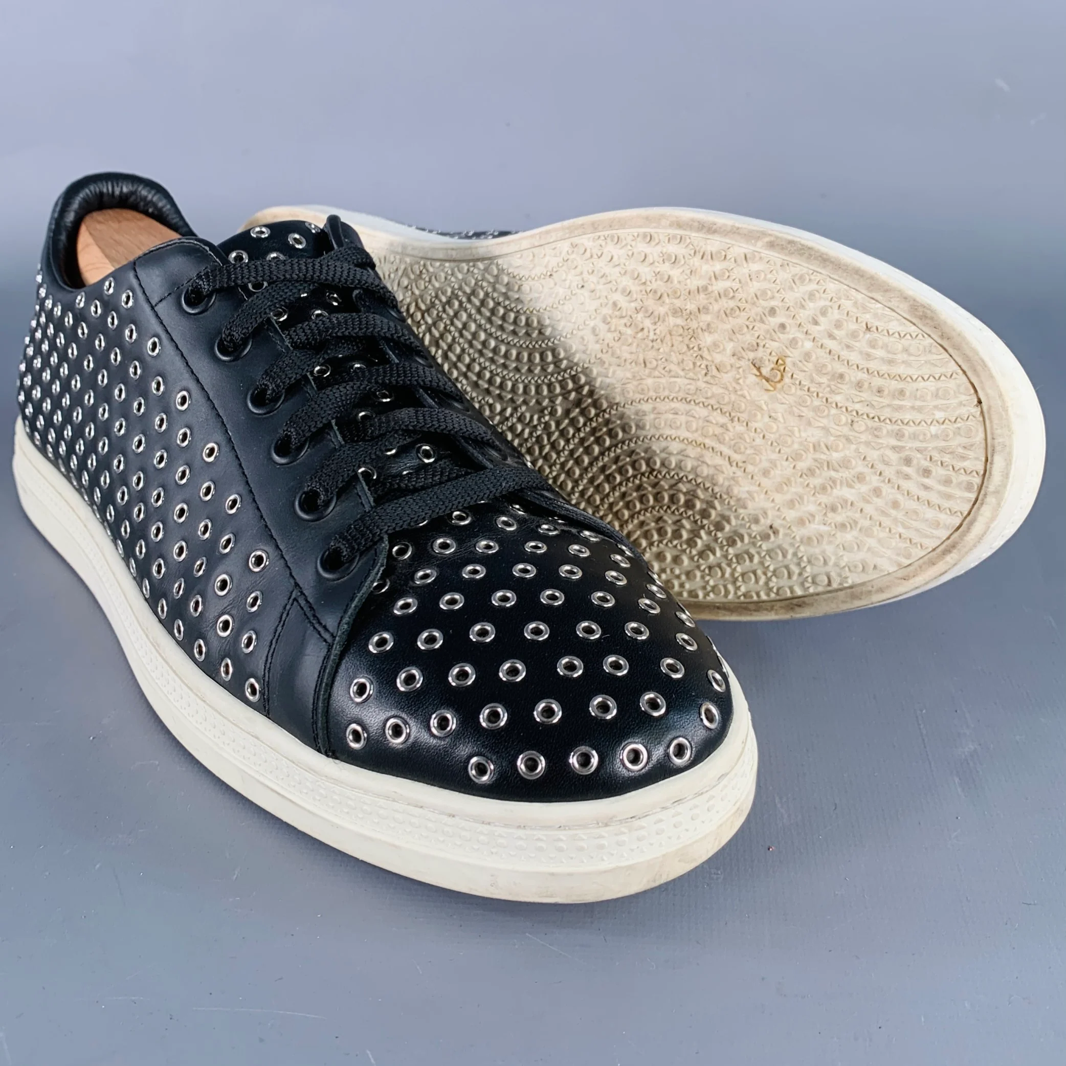ALAIA Size 8 Black Silver Grommets Leather Lace-Up Low Top Sneakers - Image 5