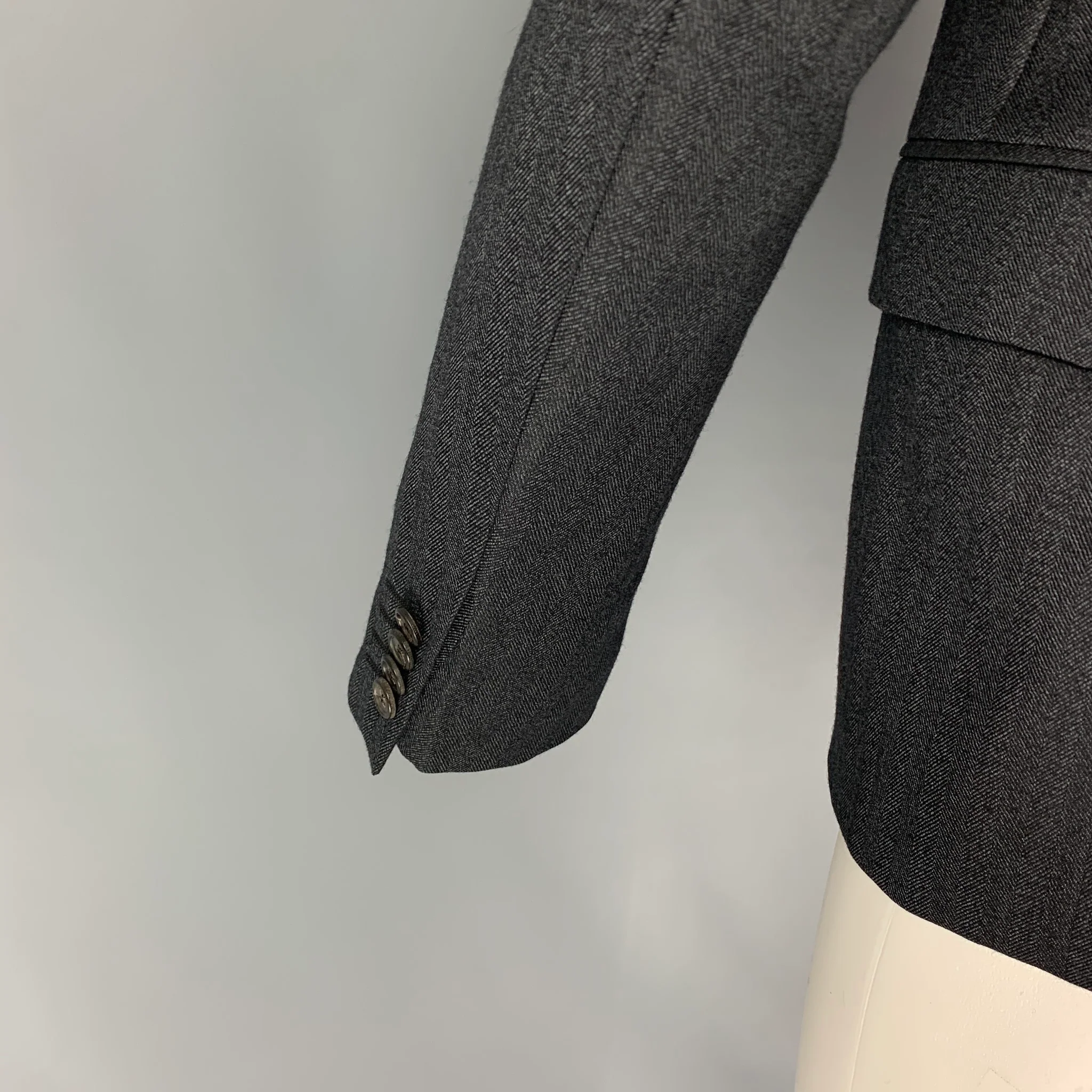 ALEXANDER MCQUEEN FW 09 Size 40 Charcoal Quilted Wool Notch Lapel Sport Coat - Image 4