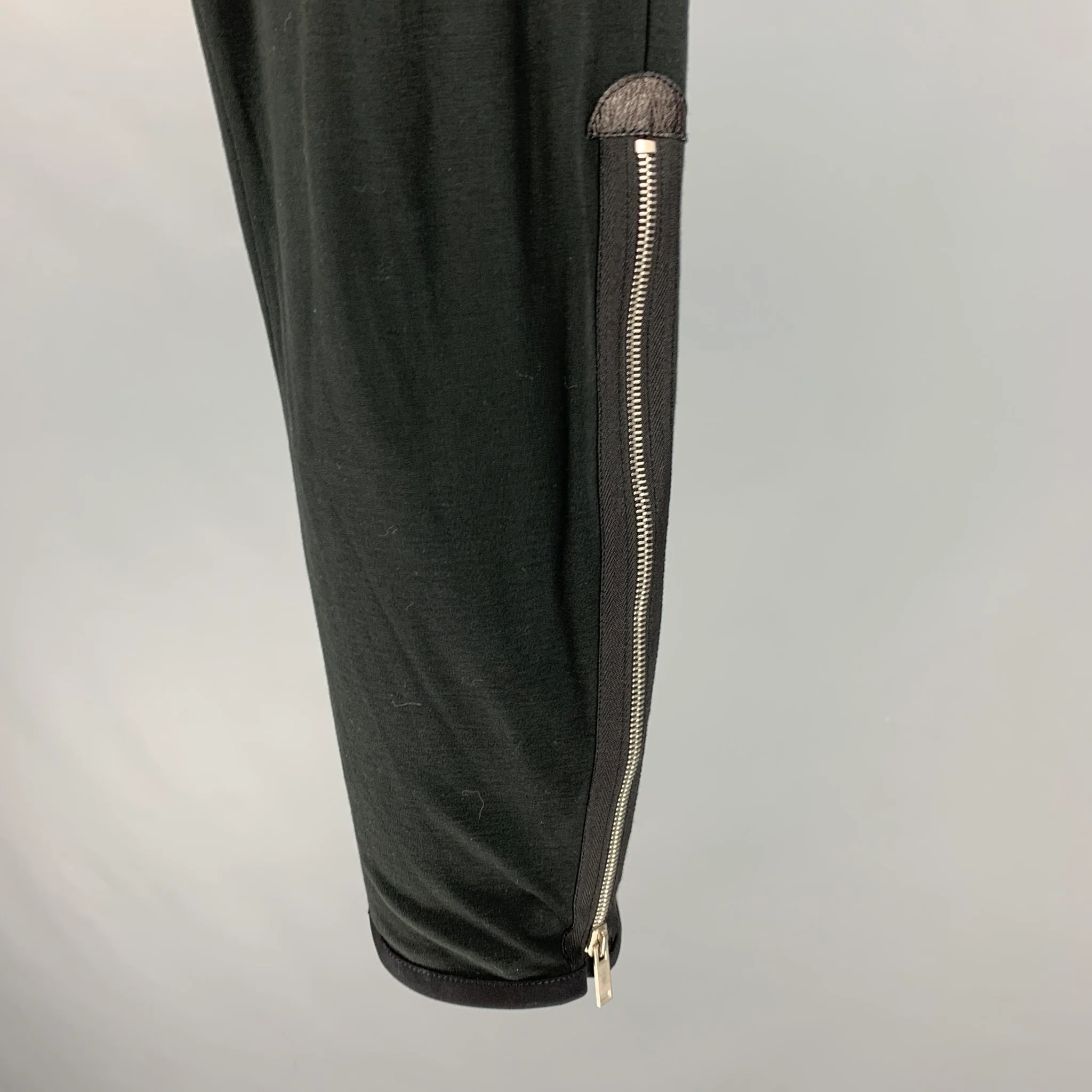 ALEXANDER MCQUEEN Size 32 Black Cotton Cashmere Zip Fly Dress Pants - Image 2