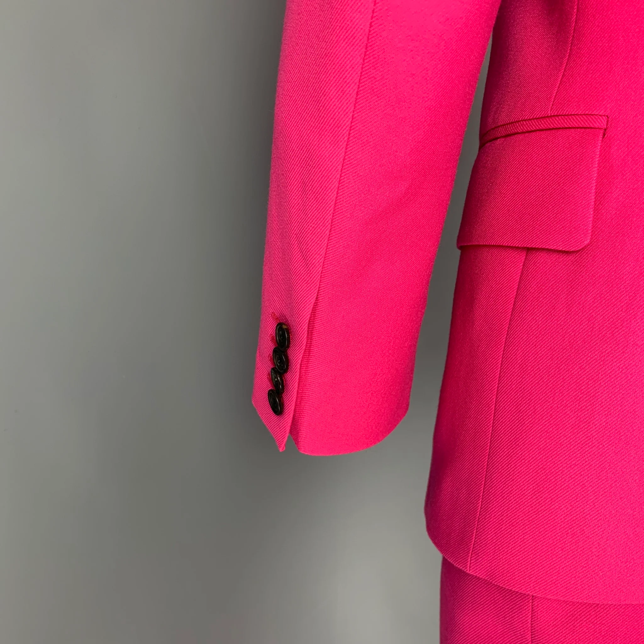 ALEXANDER MCQUEEN Size 36 Pink Wool Peak Lapel Asymmetric Suit - Image 4