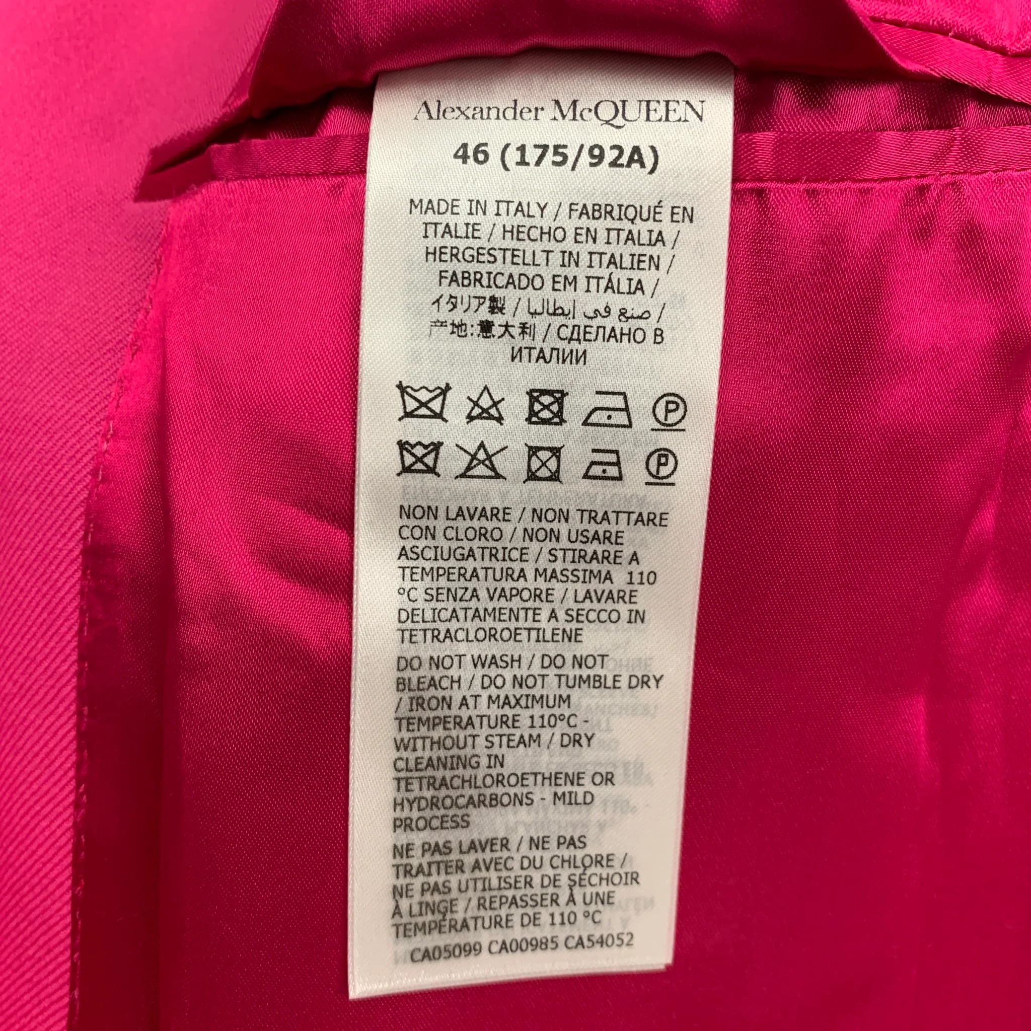 ALEXANDER MCQUEEN Size 36 Pink Wool Peak Lapel Asymmetric Suit - Image 7
