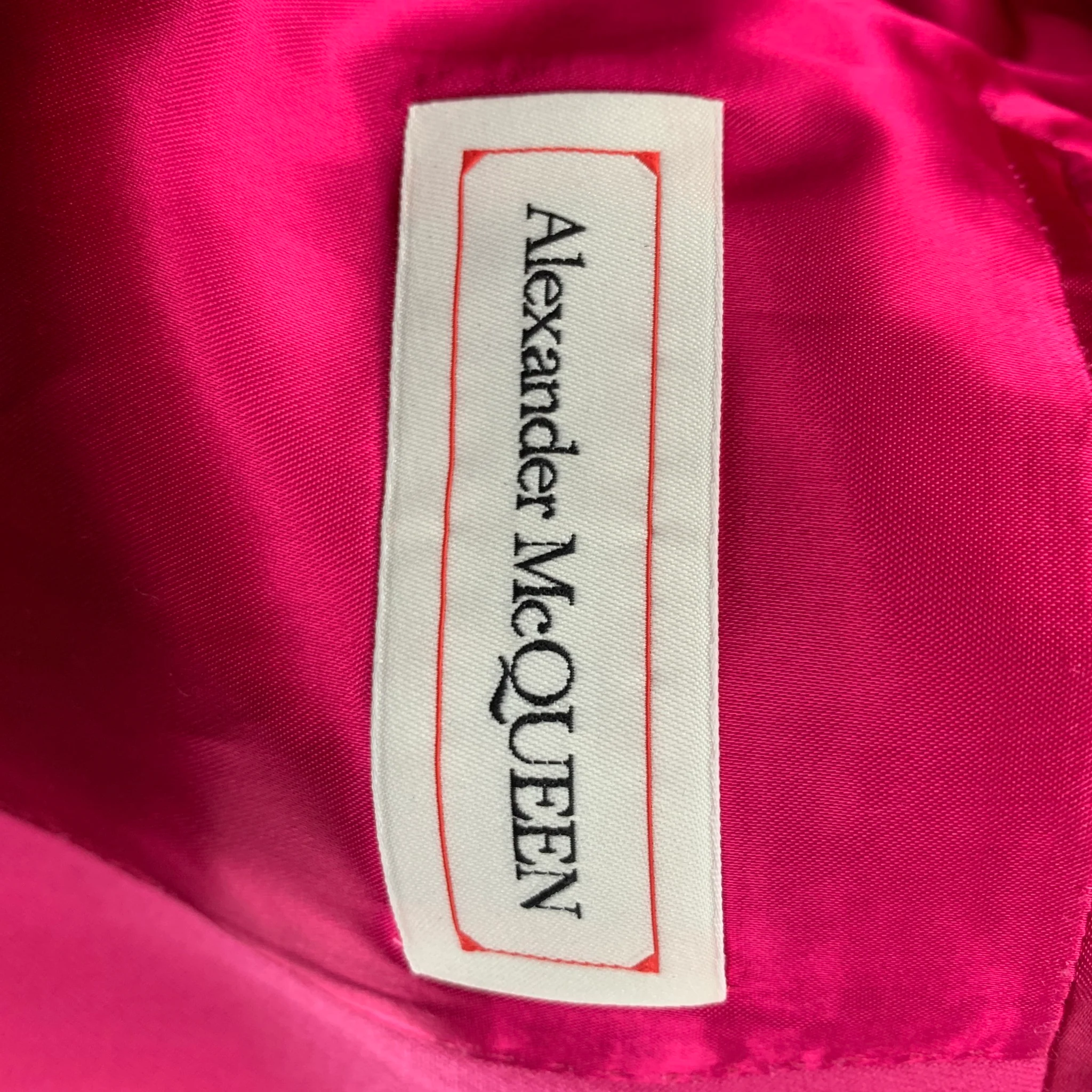 ALEXANDER MCQUEEN Size 36 Pink Wool Peak Lapel Asymmetric Suit - Image 9
