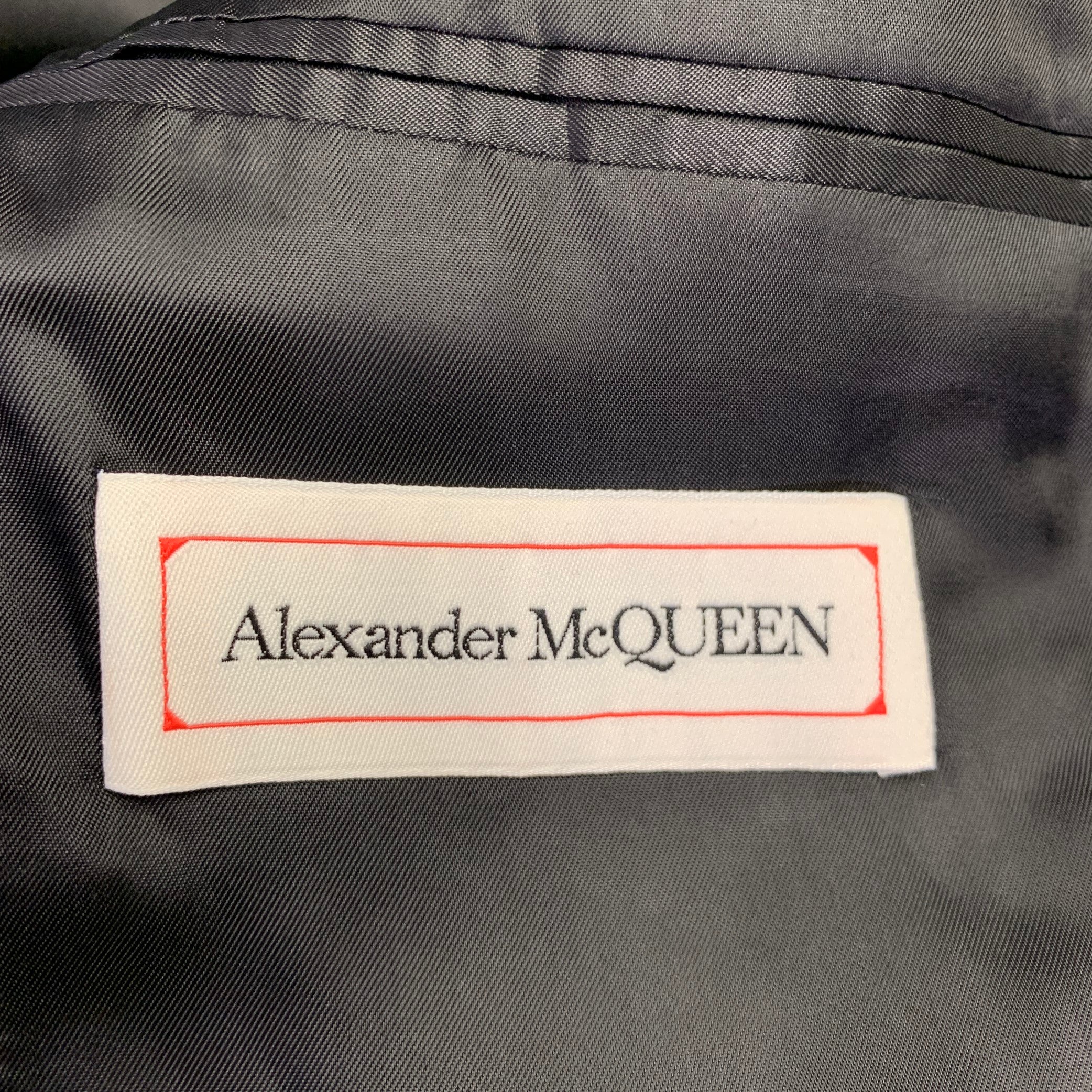 ALEXANDER MCQUEEN Size 38 Black Beaded Wool Peak Lapel Sport Coat - Image 6