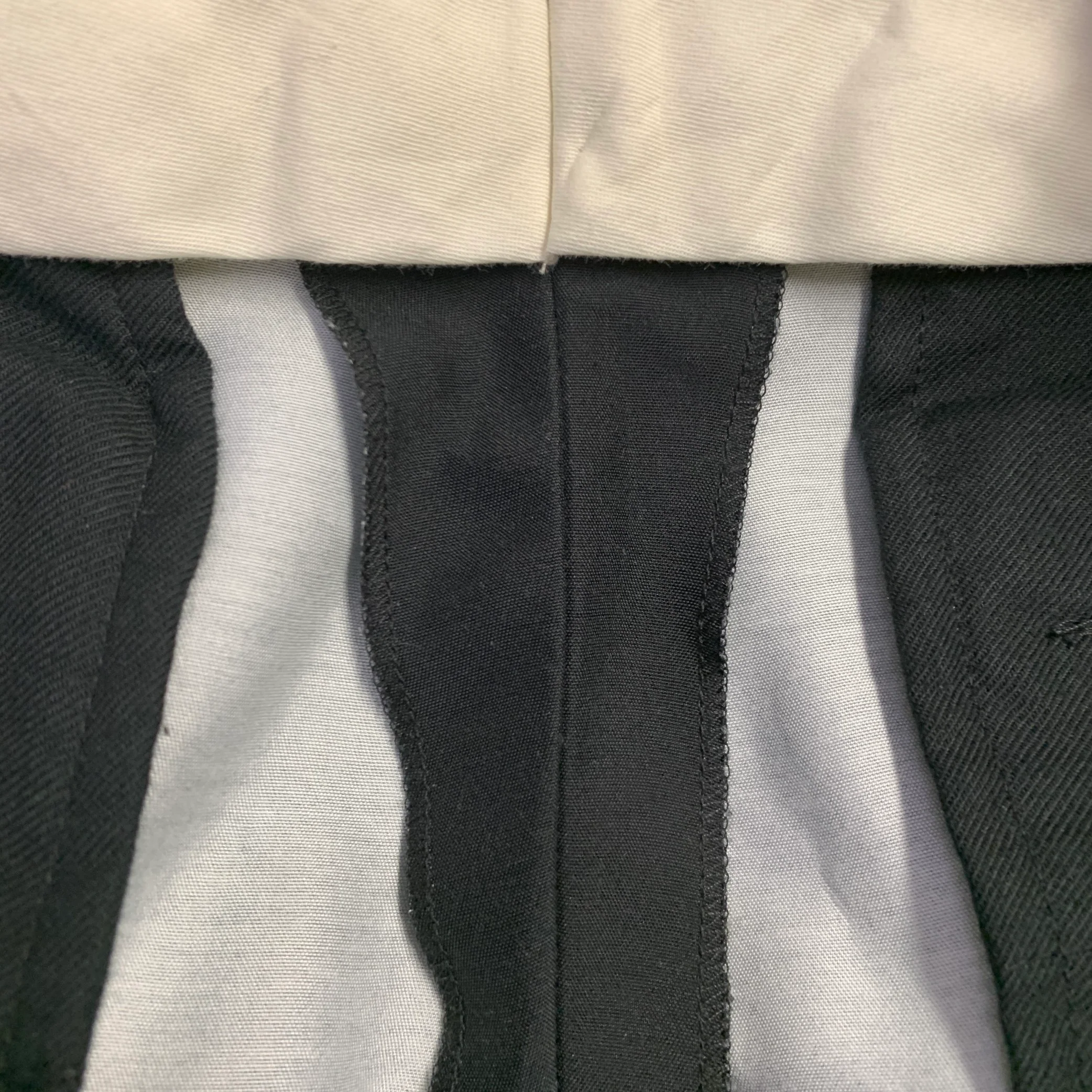 ALEXANDER MCQUEEN Size 38 Black Viscose Tapered Zip Fly Dress Pants - Image 4