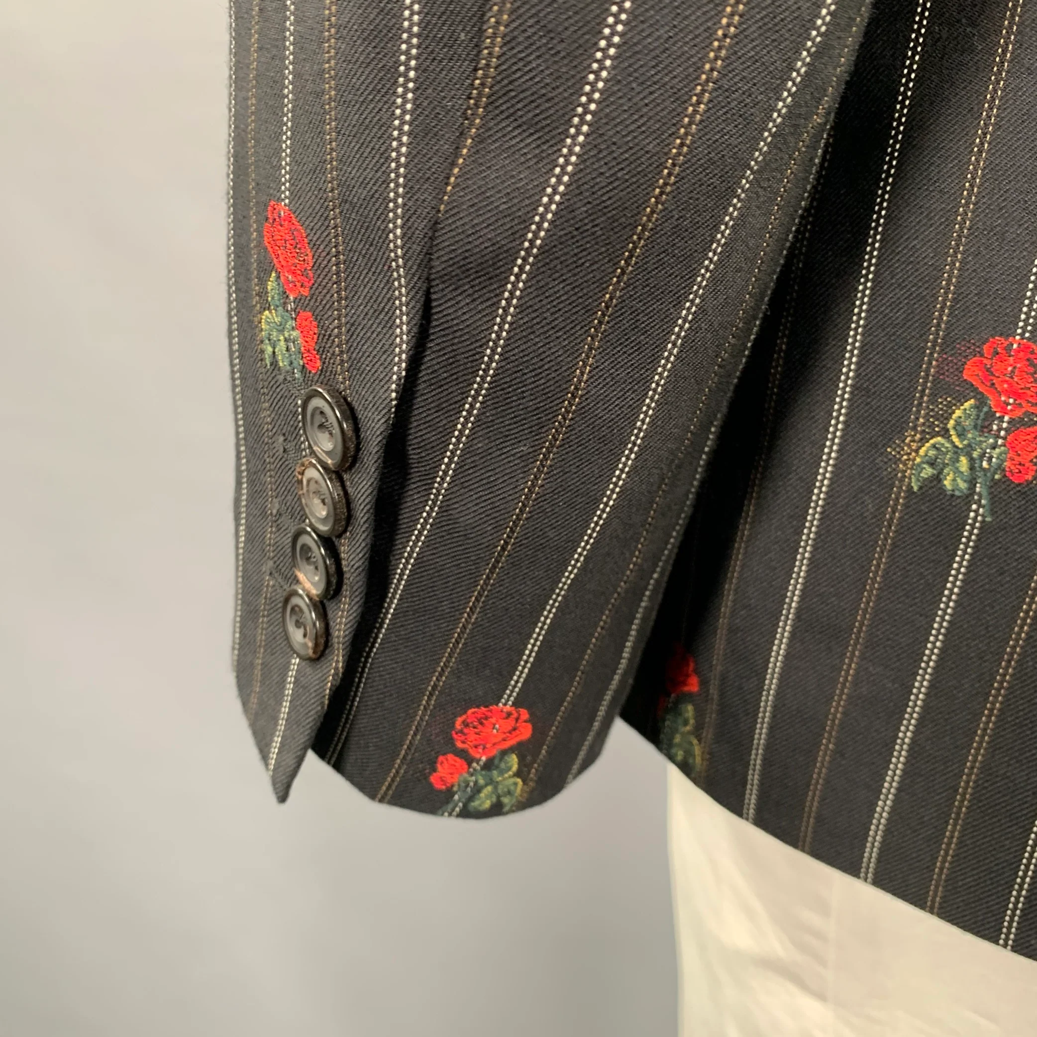 ALEXANDER MCQUEEN Size 42 Black Red Stripe Roses Wool Cotton Sport Coat - Image 5