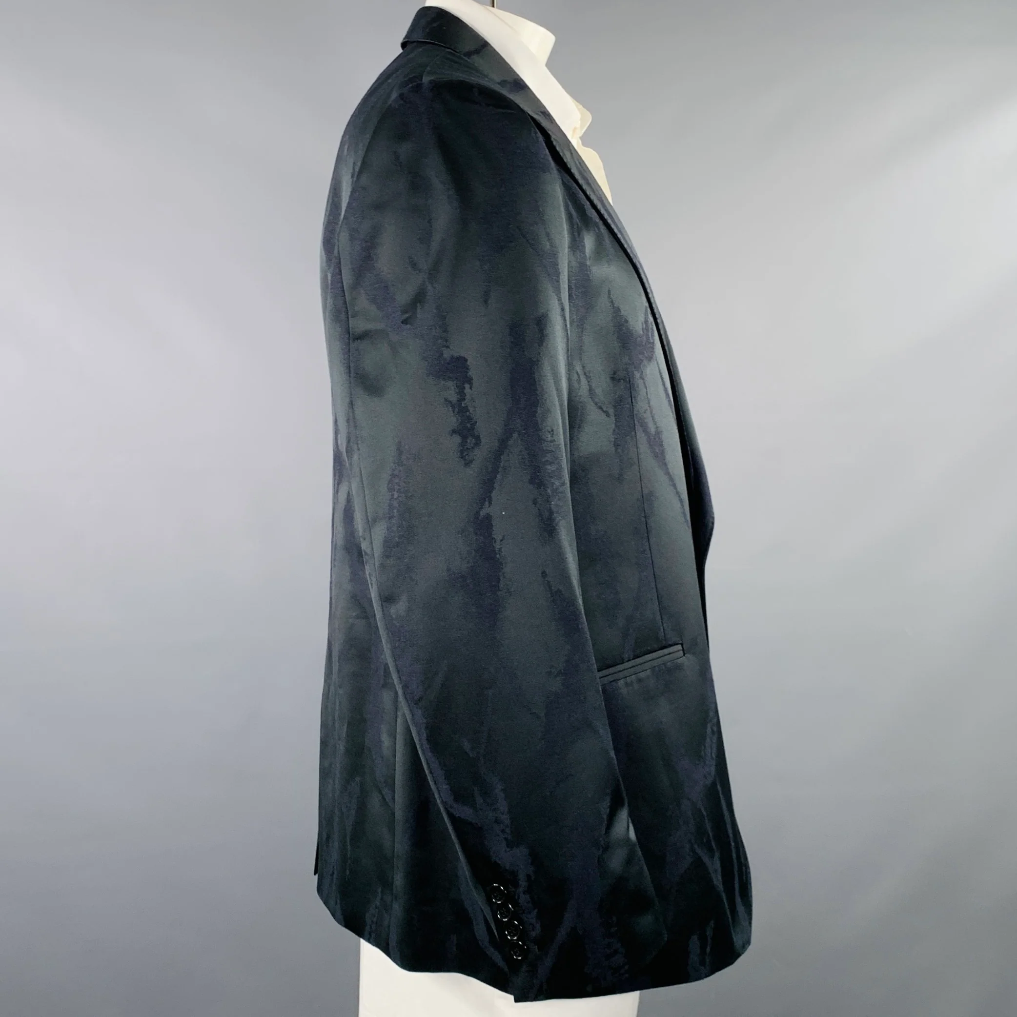 ALEXANDER MCQUEEN Size 48 Black Jacquard Viscose Blend Sport Coat - Image 3