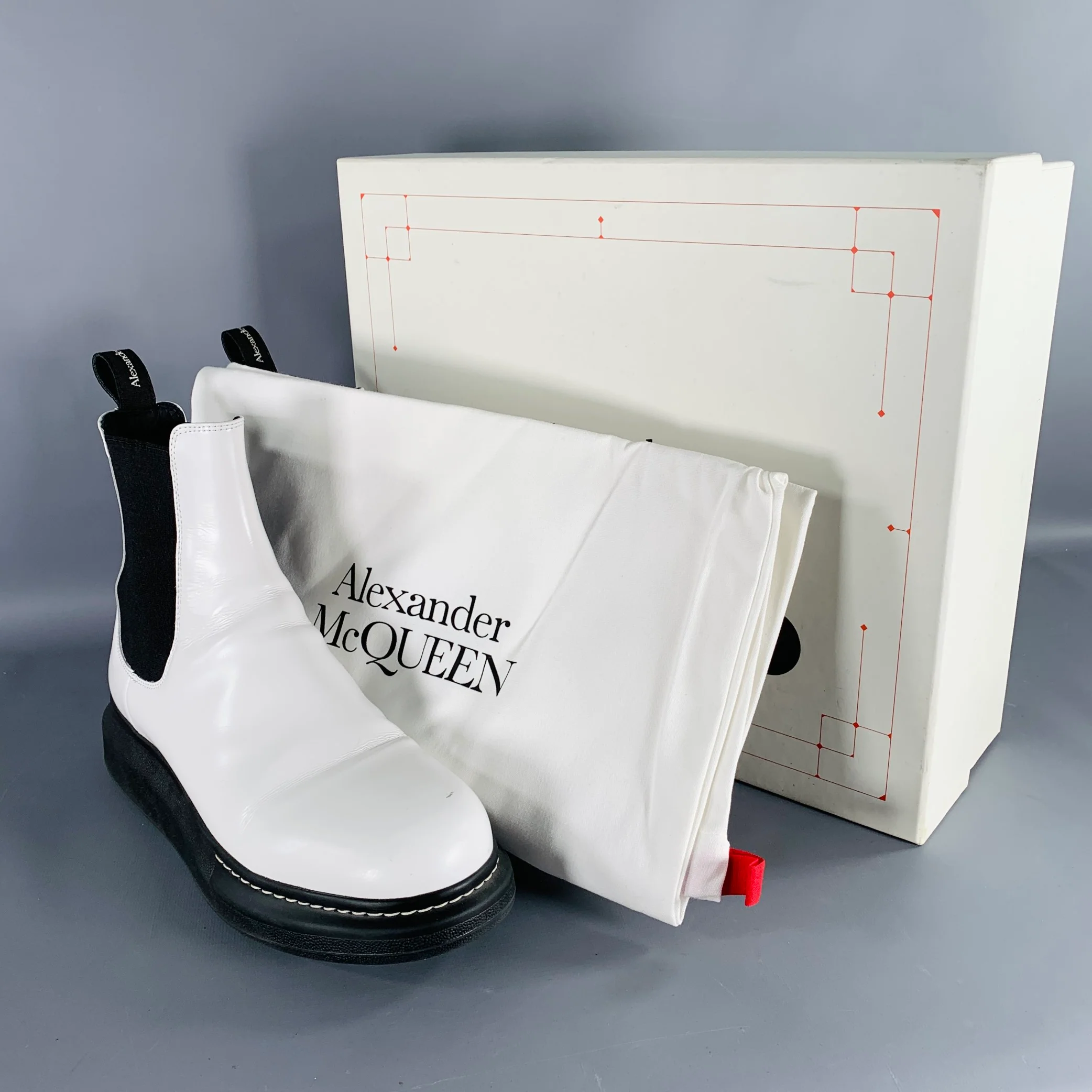 ALEXANDER MCQUEEN Size 9 White Black Leather Chelsea Ankle Boots - Image 12