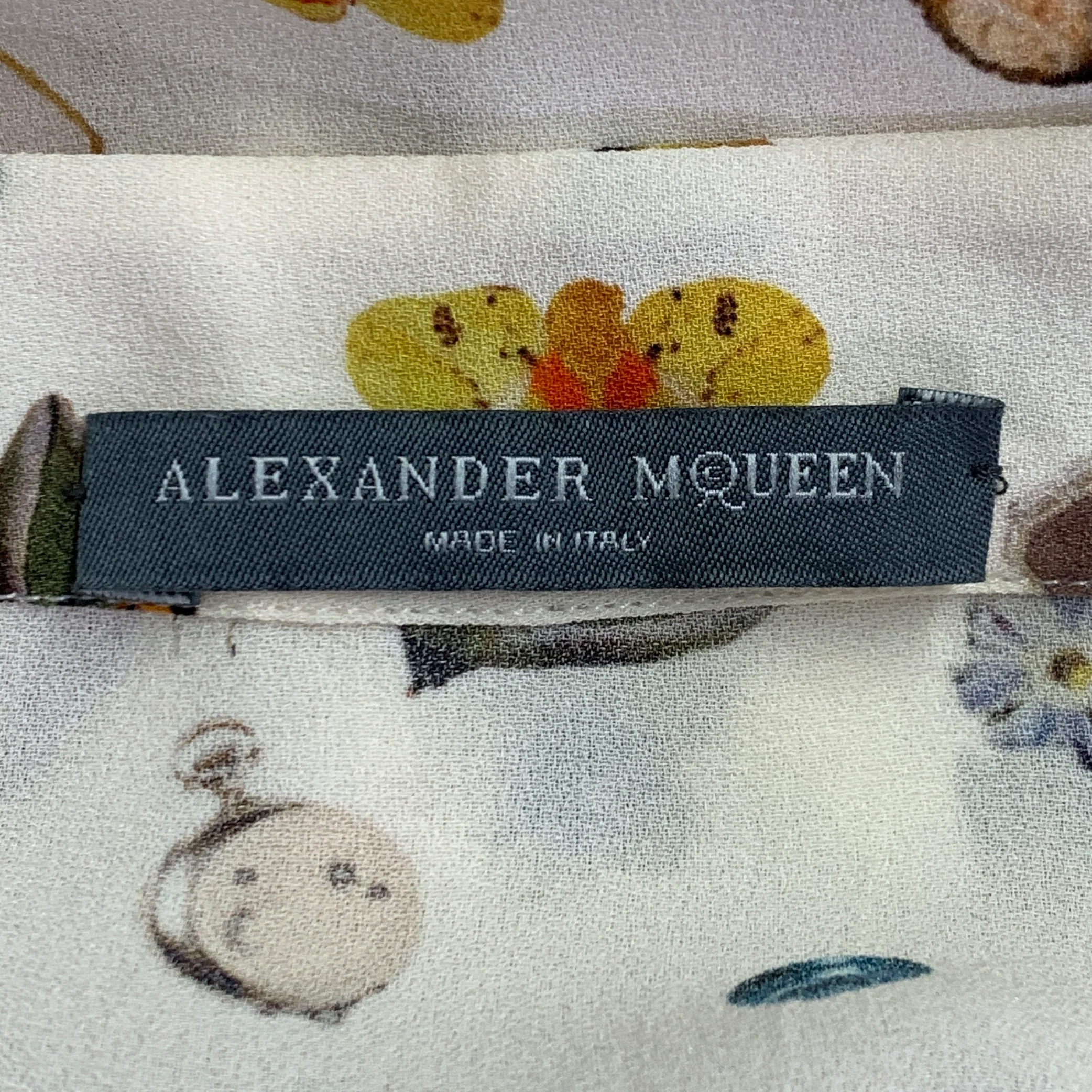 ALEXANDER MCQUEEN Size L Obsession Cream Multi Color Silk Print Collarless Blouse - Image 5