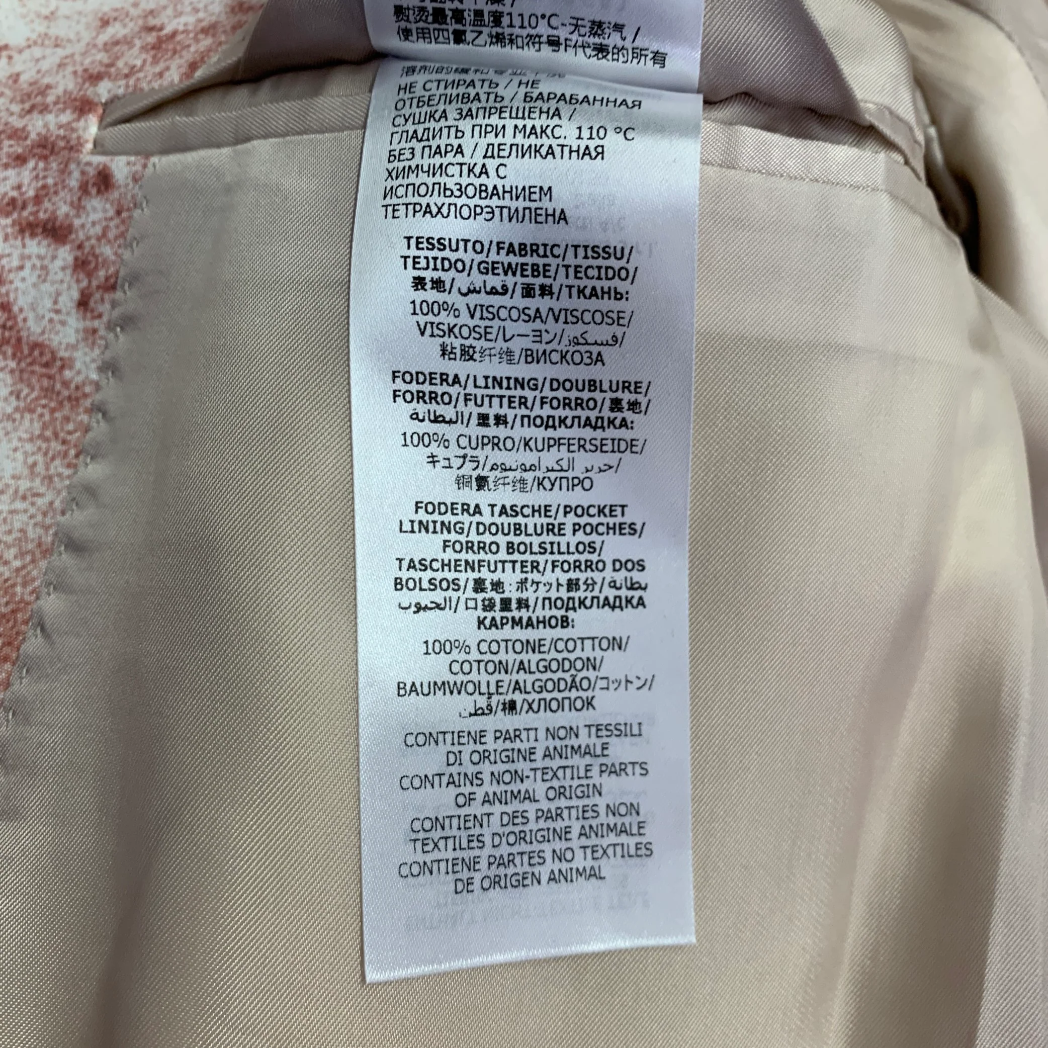 ALEXANDER MCQUEEN SS21 Size 38 Pink White Print Viscose Double Breasted Suit - Image 12