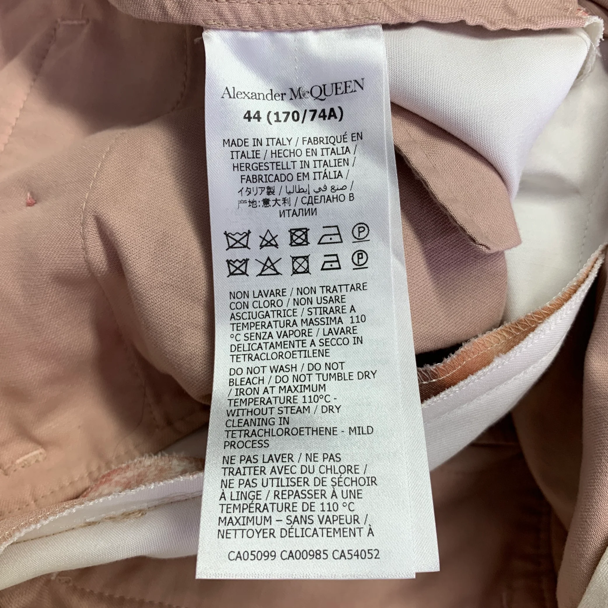 ALEXANDER MCQUEEN SS21 Size 38 Pink White Print Viscose Double Breasted Suit - Image 16
