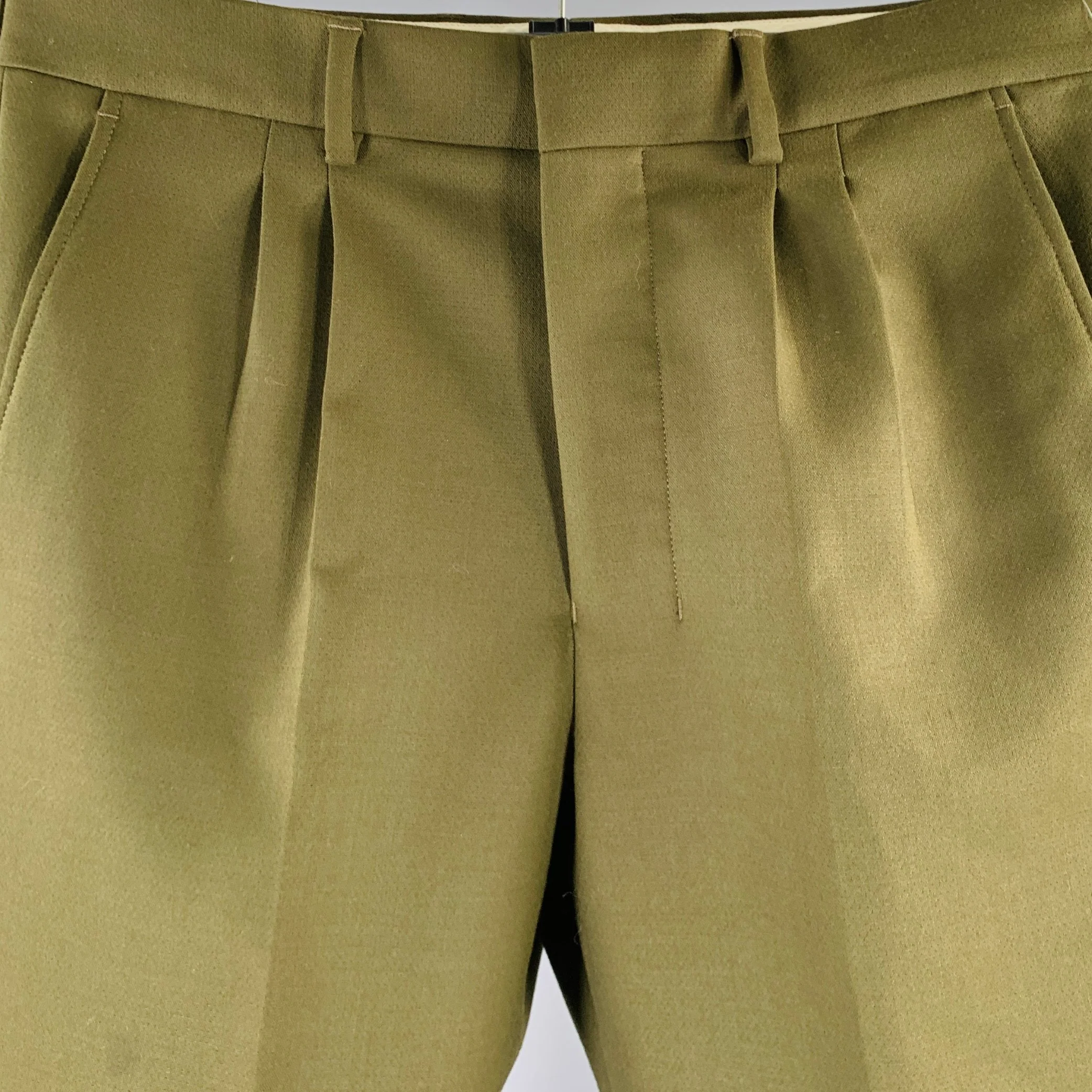 AMI by ALEXANDRE MATTIUSSI Size 32 Green Solid Wool Blend Pleated Dress Pants - Image 2