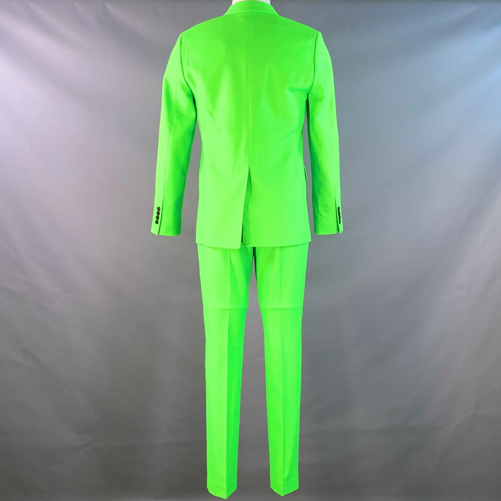 AMI by ALEXANDRE MATTIUSSI Size 36 Neon Green Wool Blend Twill Notch Lapel Suit - Image 3