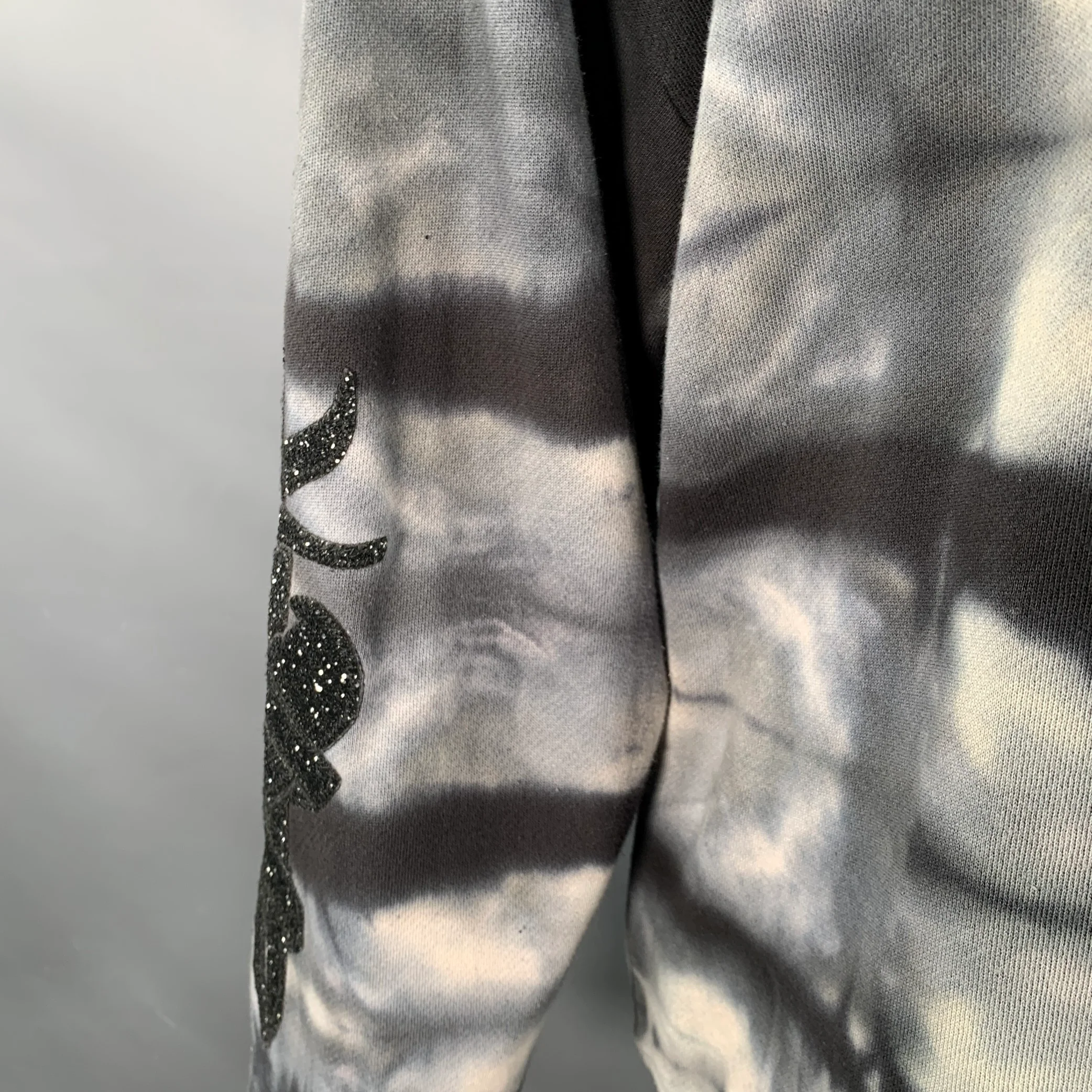 AMIRI Size S Grey Black Tie Dye Glitter Applique Cotton Crew Neck Sweatshirt - Image 6