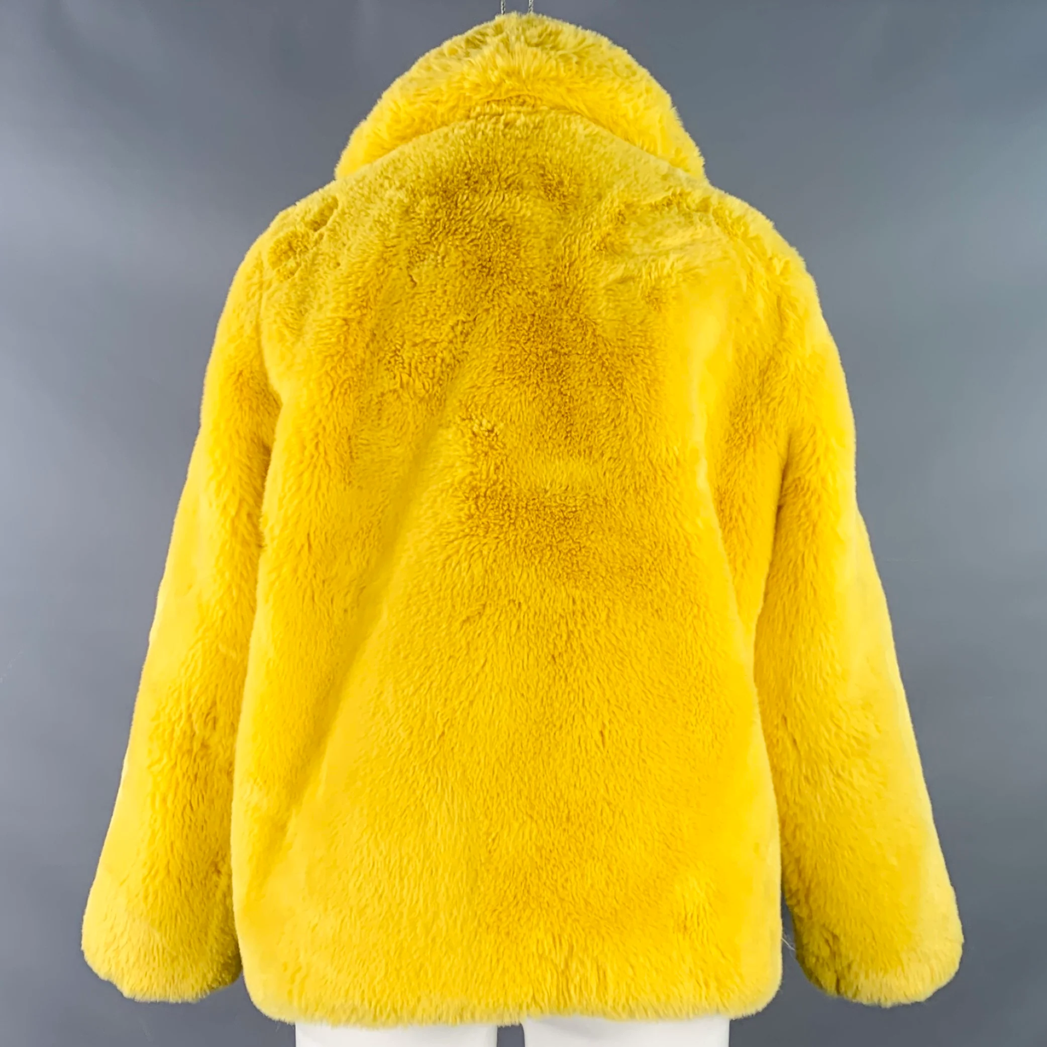 APPARIS Size M Yellow Polyester Faux Fur Oversized Notch Lapel Hook Eye Jacket - Image 3