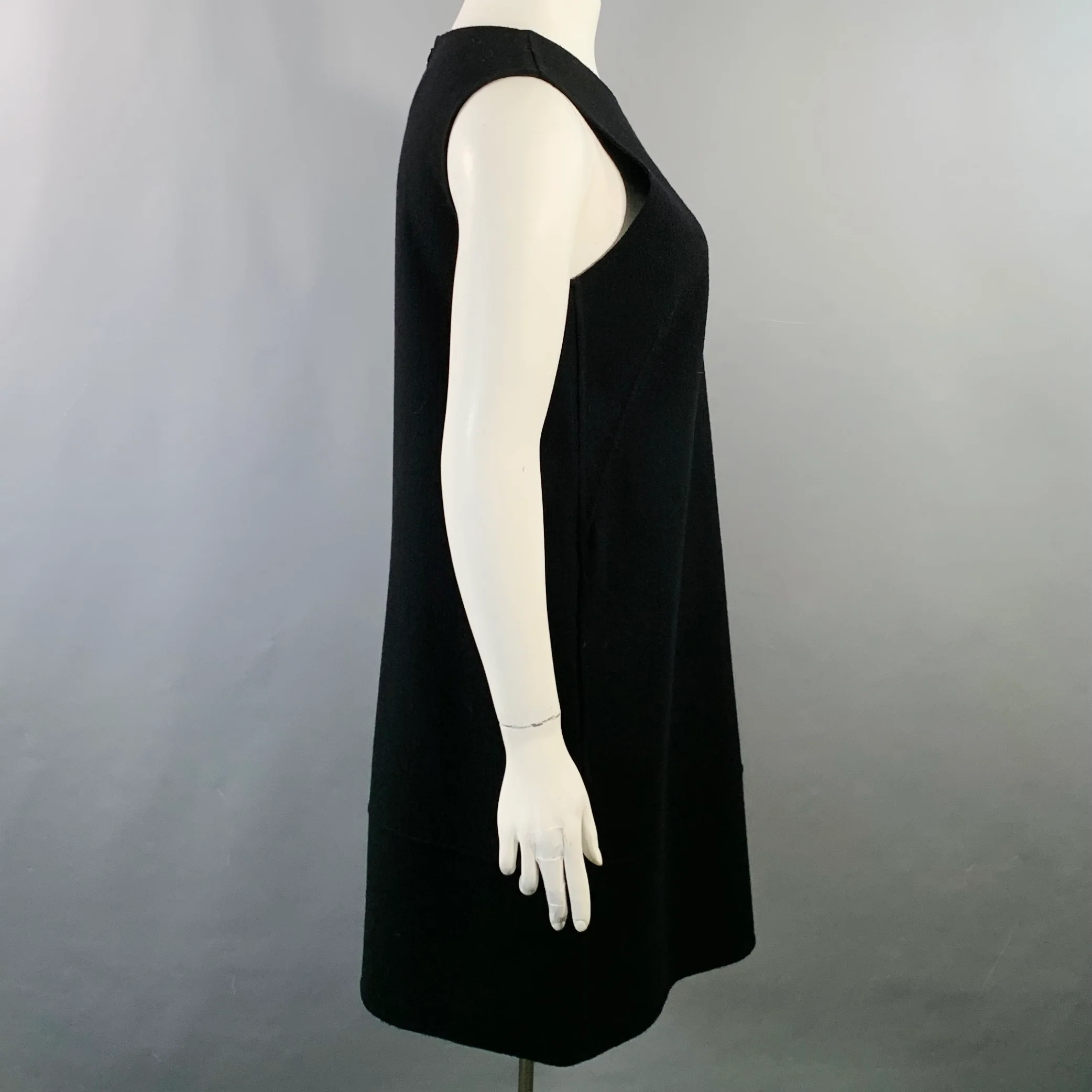ARMANI COLLEZIONI Size 10 Black Wool Crepe Sleeveless Knee Length Dress - Image 2