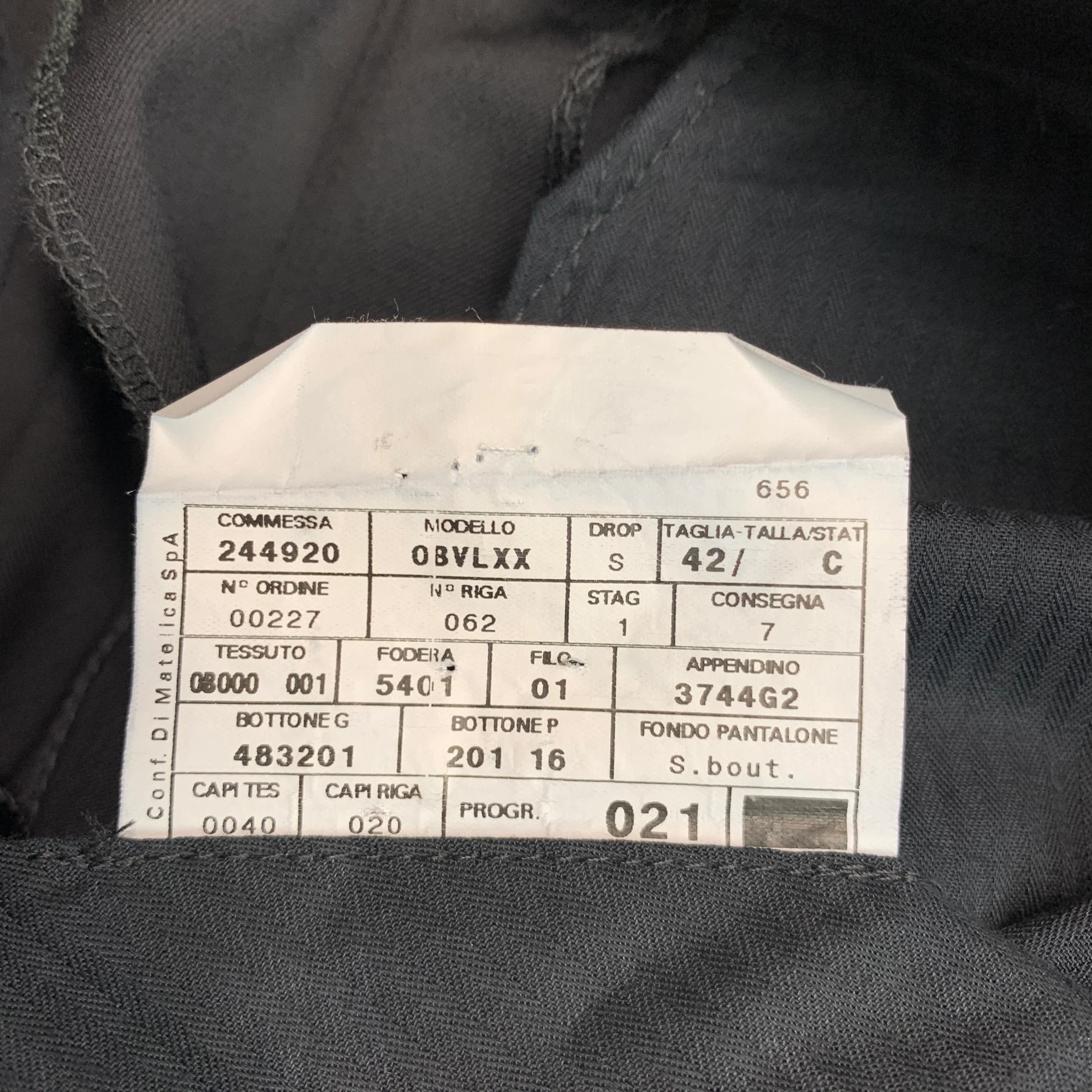 ARMANI COLLEZIONI Size 42 Black Wool Notch Lapel Single Button Tuxedo - Image 11