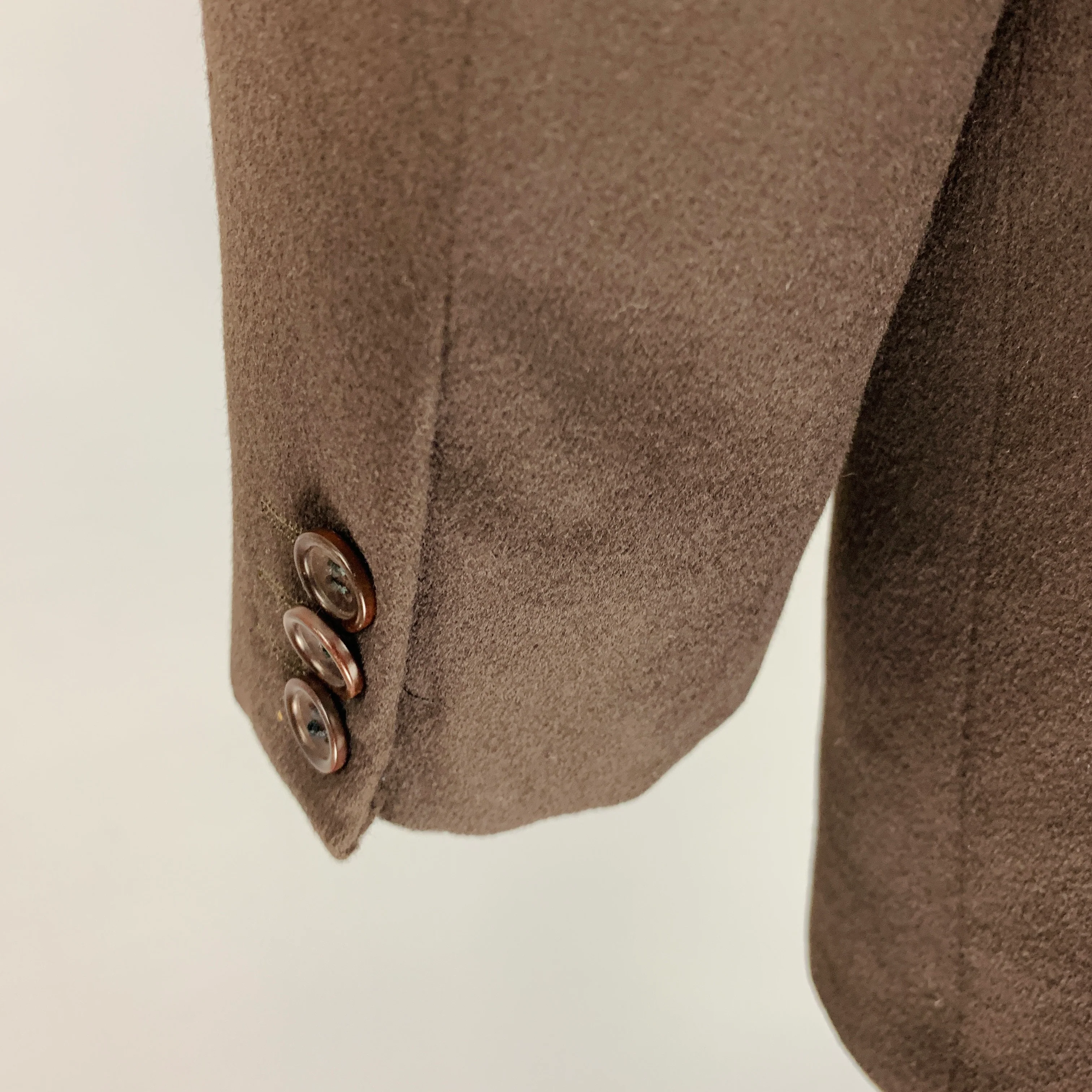 ARMANI COLLEZIONI Size 44 Long Brown Cashmere Single Breasted Sport Coat - Image 4