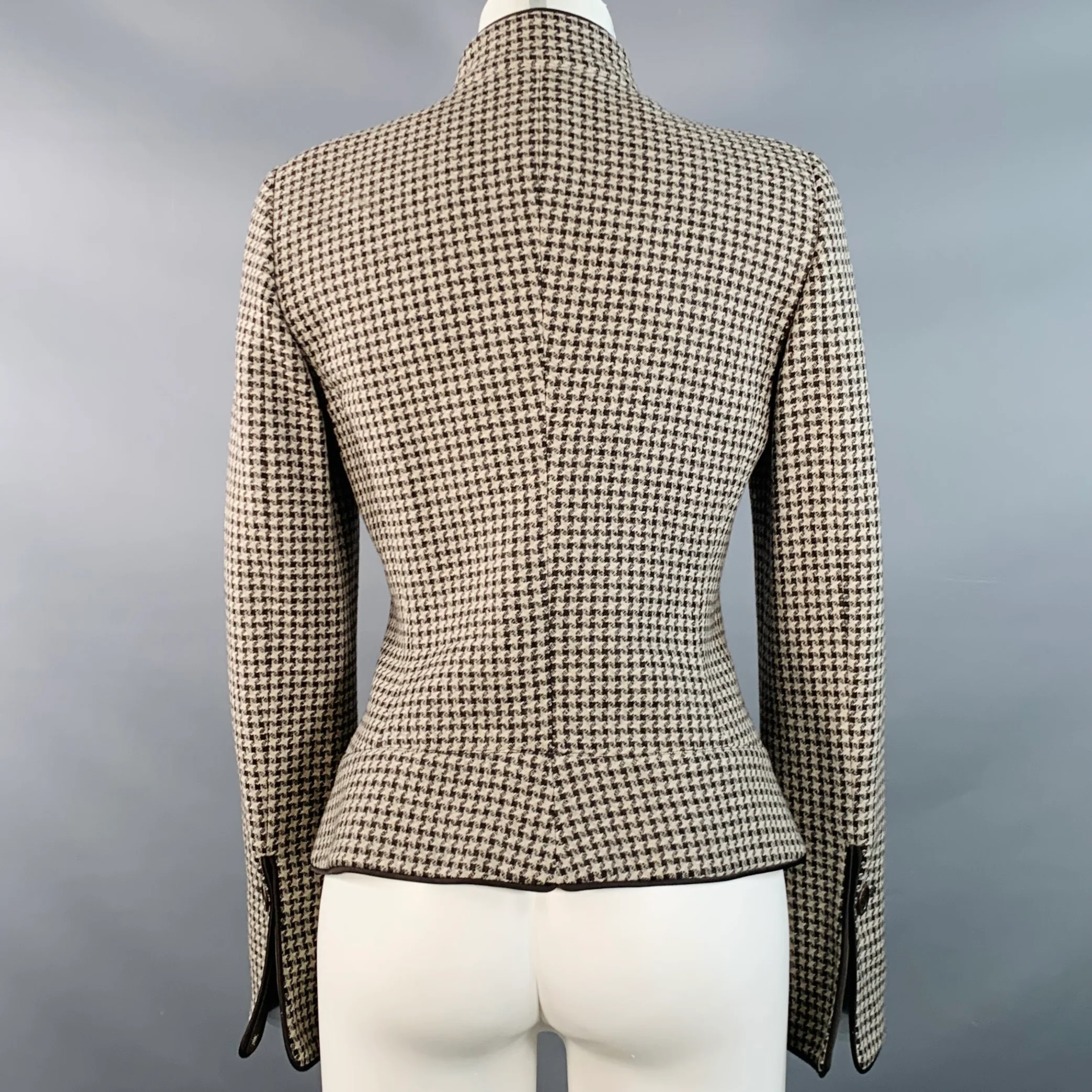 ARMANI COLLEZIONI Size 6 Brown Tan Wool Houndstooth Collarless Jacket Blazer - Image 4