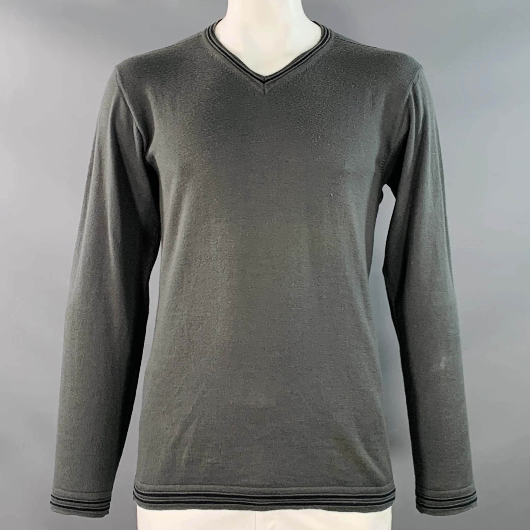 ARMANI COLLEZIONI Size L Grey Black Contrast Trim Virgin Wool Cotton V-Neck Pullover
