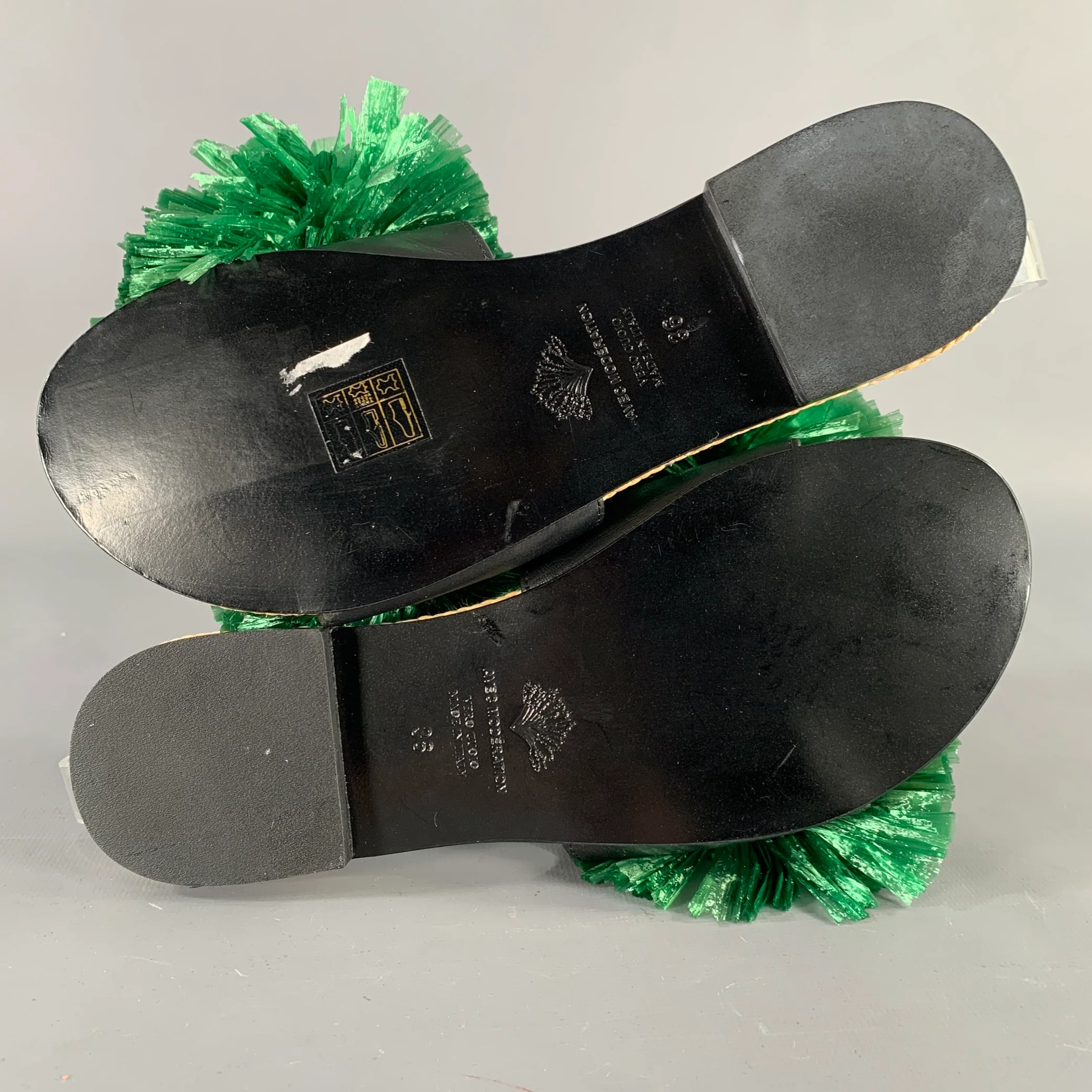 AVEC MODERATION Size 6 Green Natural Leather Embellishment Slip On Sandals - Image 6