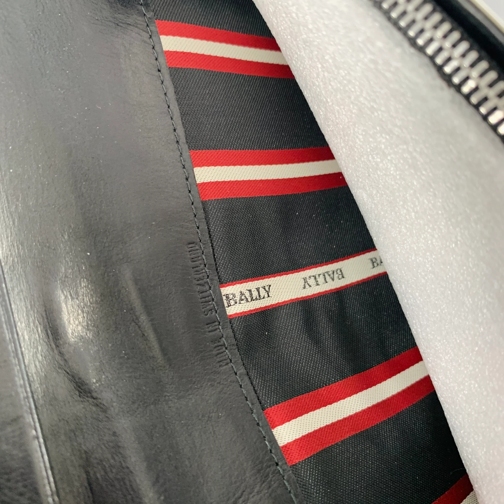 BALLY Black Grey Stripe Leather Wallet - Image 4