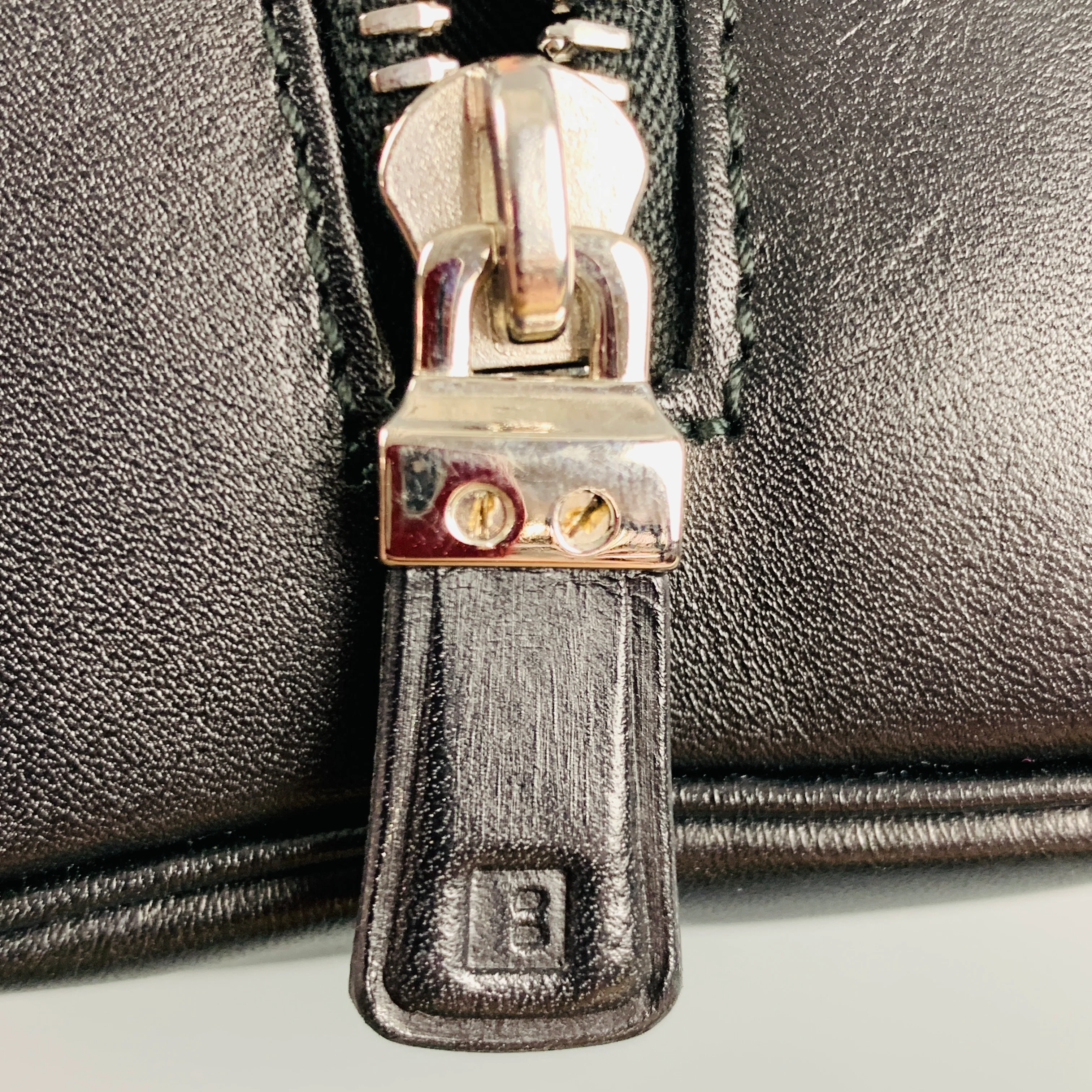 BALLY Black Leather Toiletry Handbag - Image 9