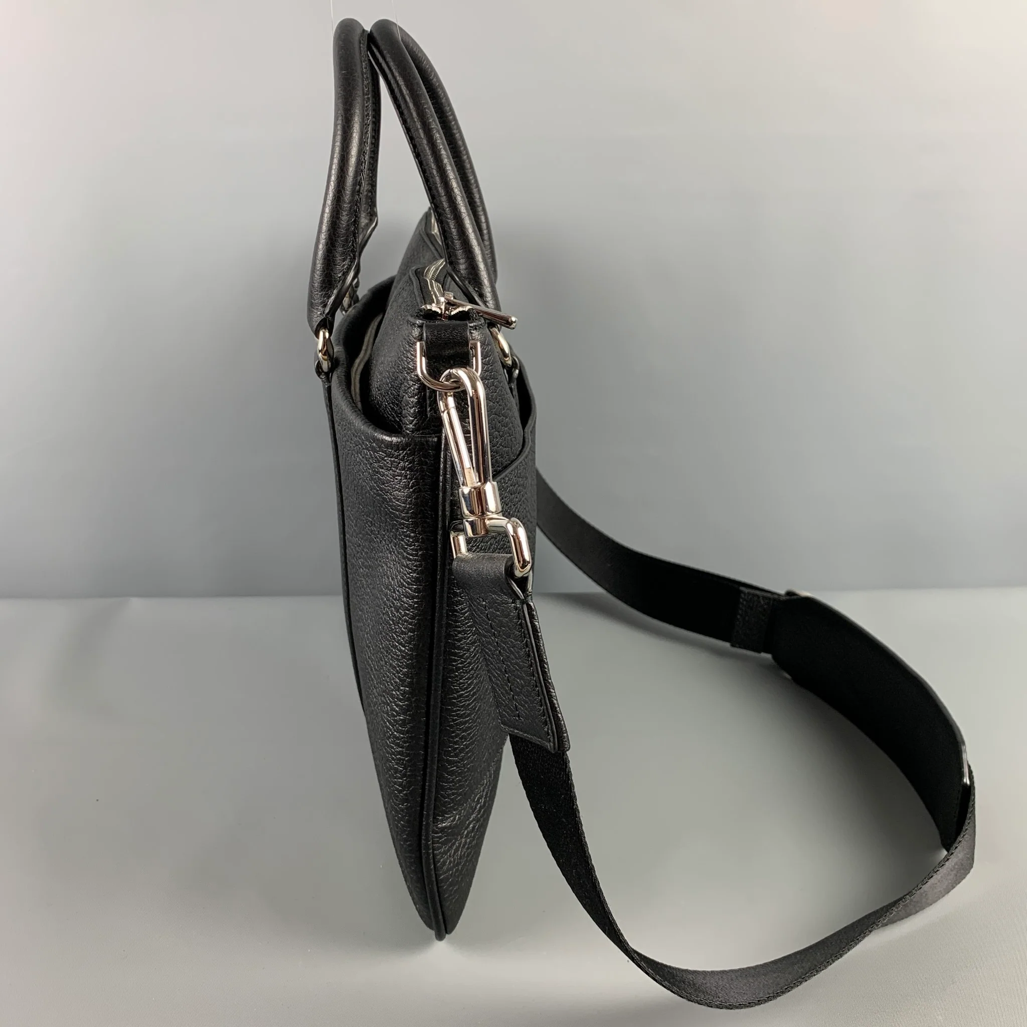BALLY Black Pebble Grain Leather Shoulder Bag - Image 3