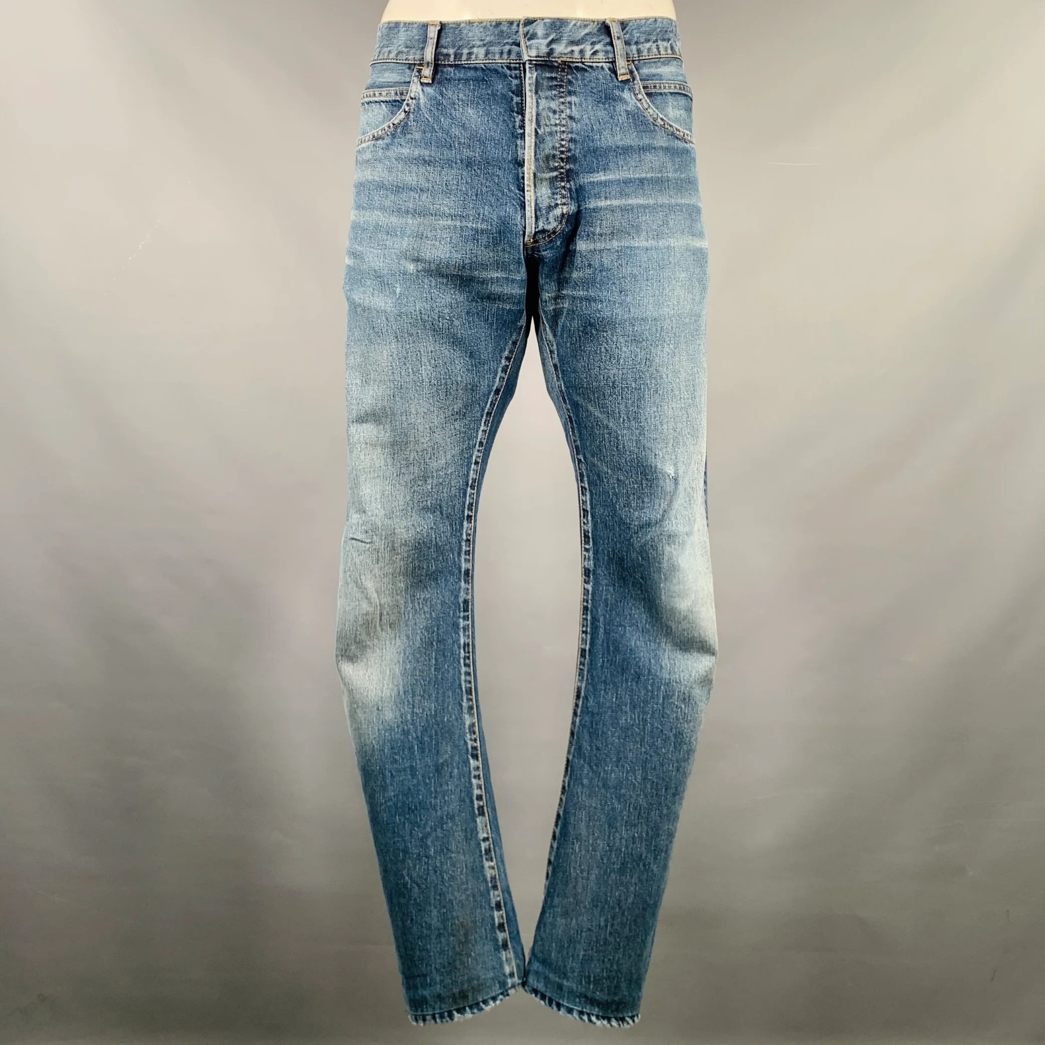 BALMAIN Size 34 Indigo Wash Denim Button Fly Jeans