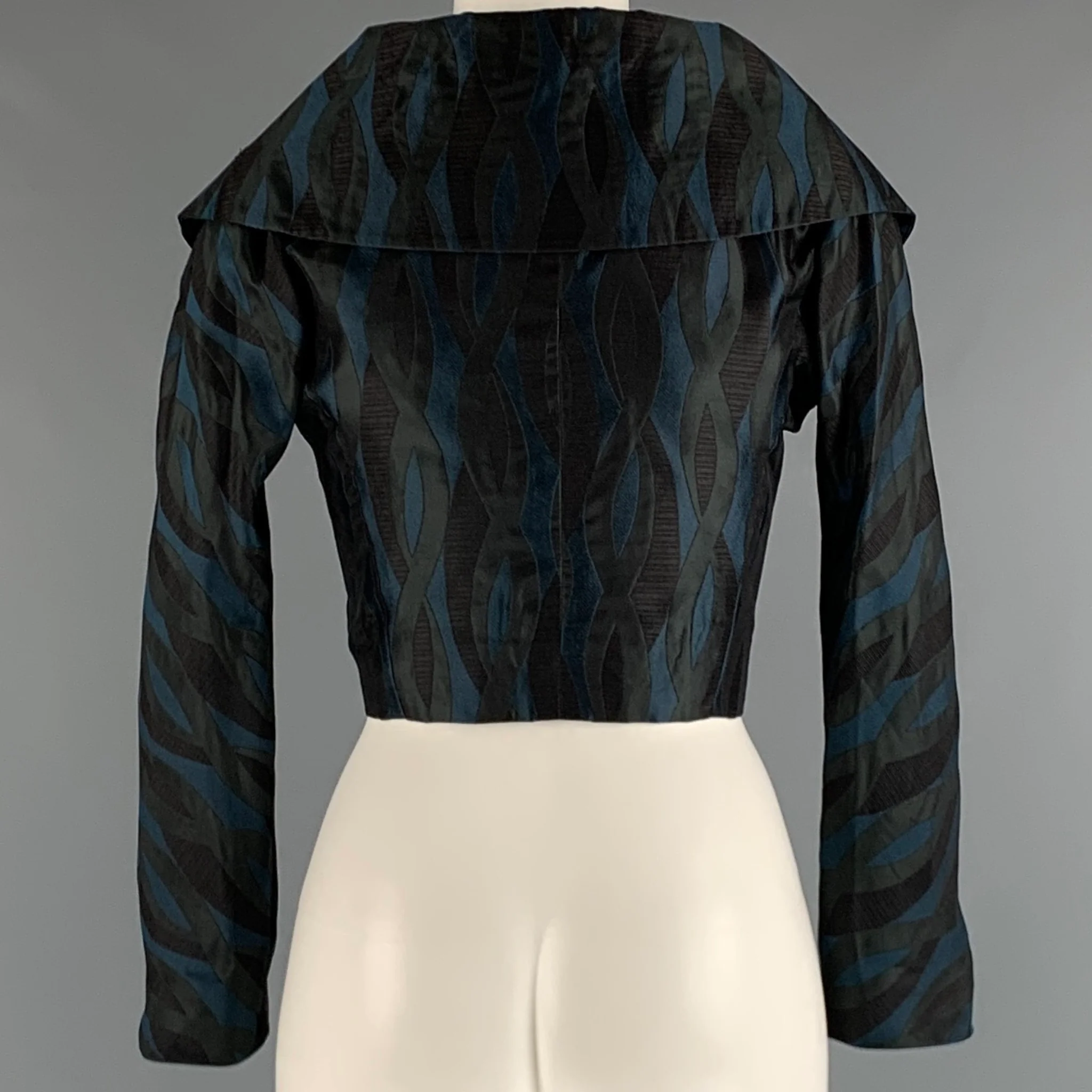 BARBARA TFANK Size 4 Black Blue Jacquard Cropped Jacket - Image 4