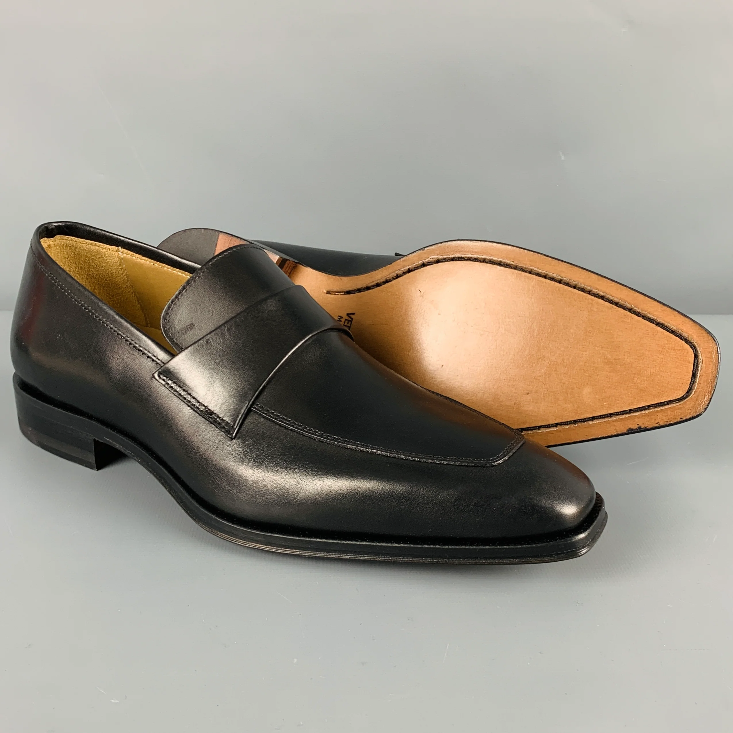 BARNEY'S NEW YORK Size 8.5 Black Leather Slip On Loafers - Image 5
