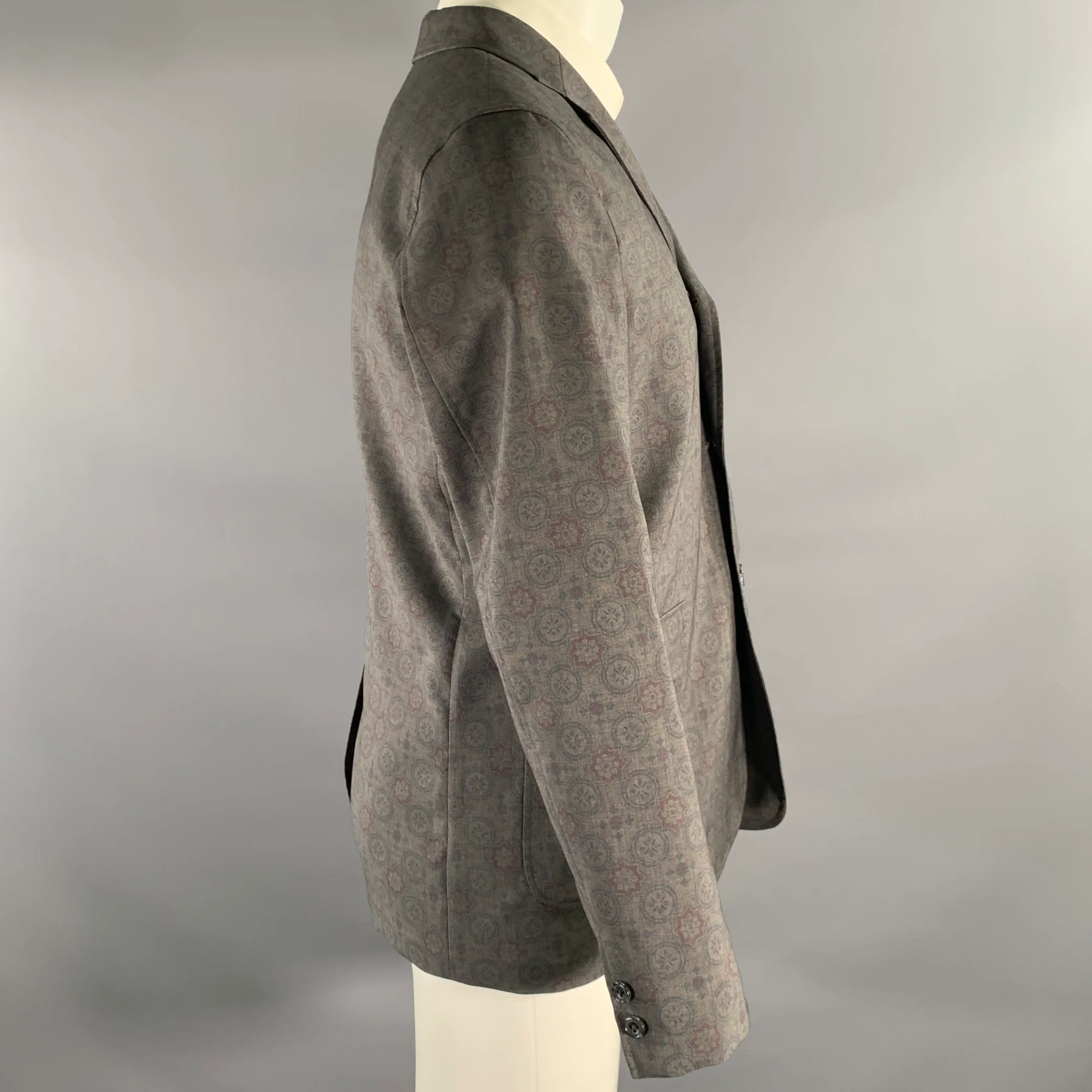BEAMS PLUS Chest Size 42 Grey Burgundy & Navy Geometric Polyester Sport Coat - Image 3