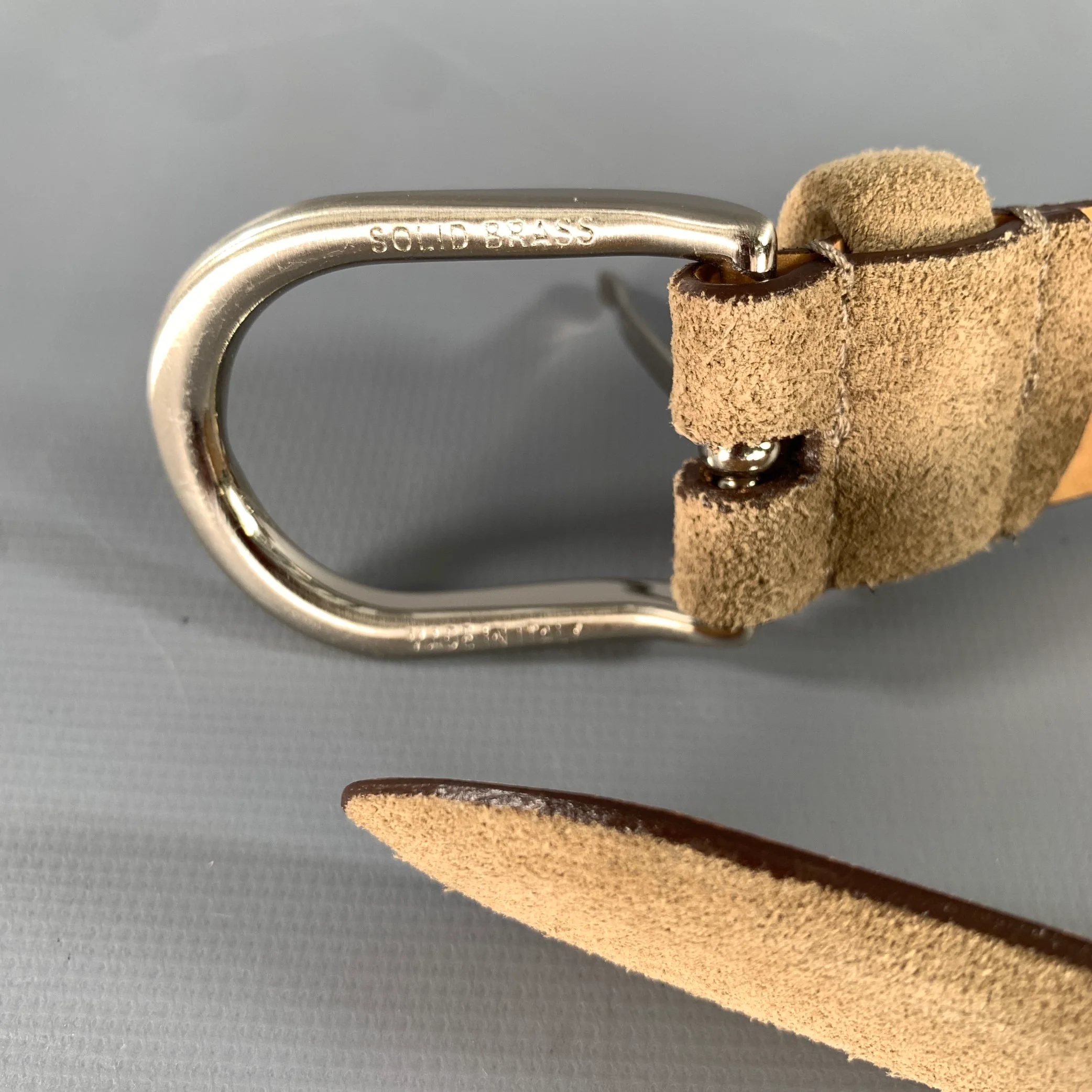 BERGDORF GOODMAN Size 38 Khaki Solid Suede Belt - Image 7