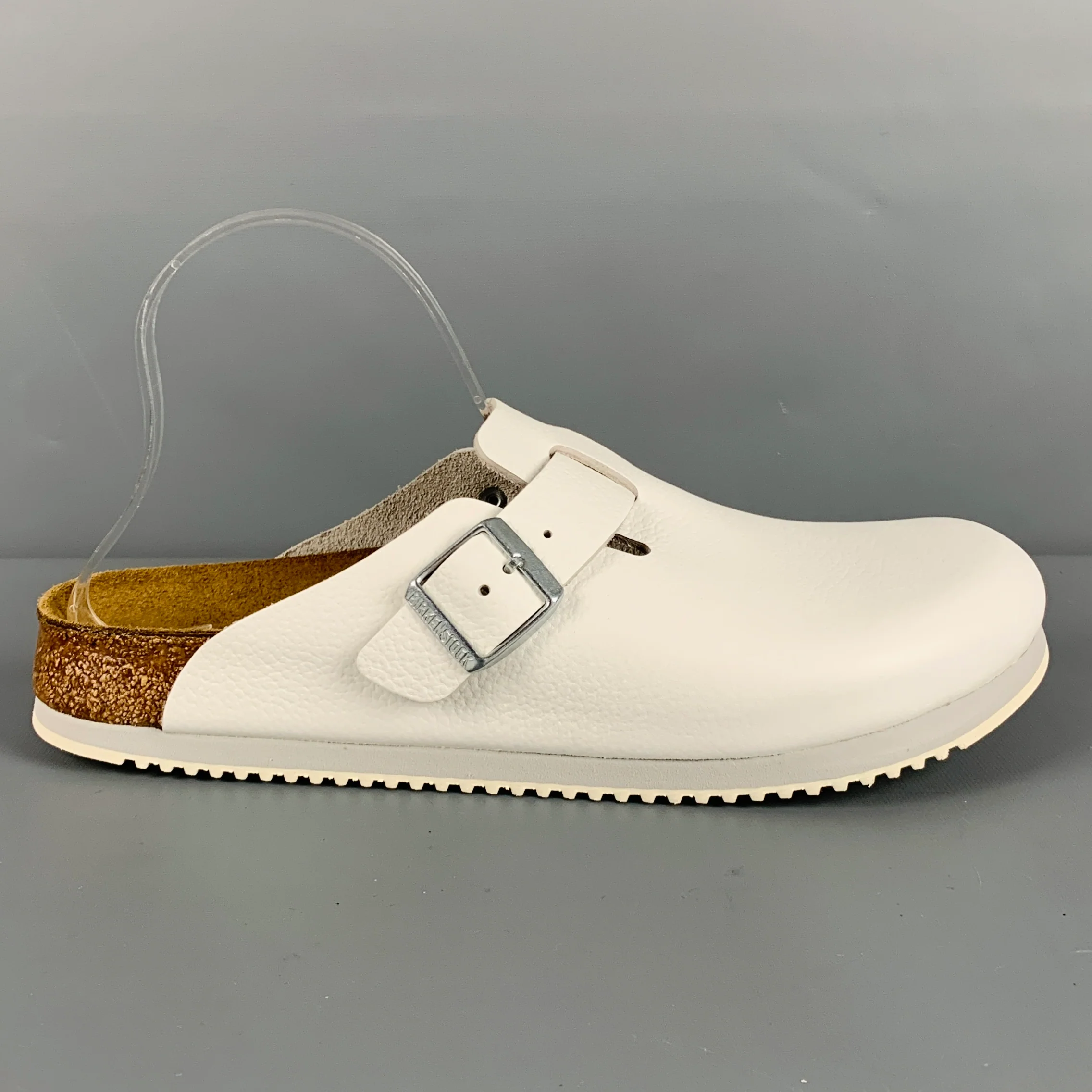 BIRKENSTOCK Size 9 White Leather Slip On Sandals - Image 2
