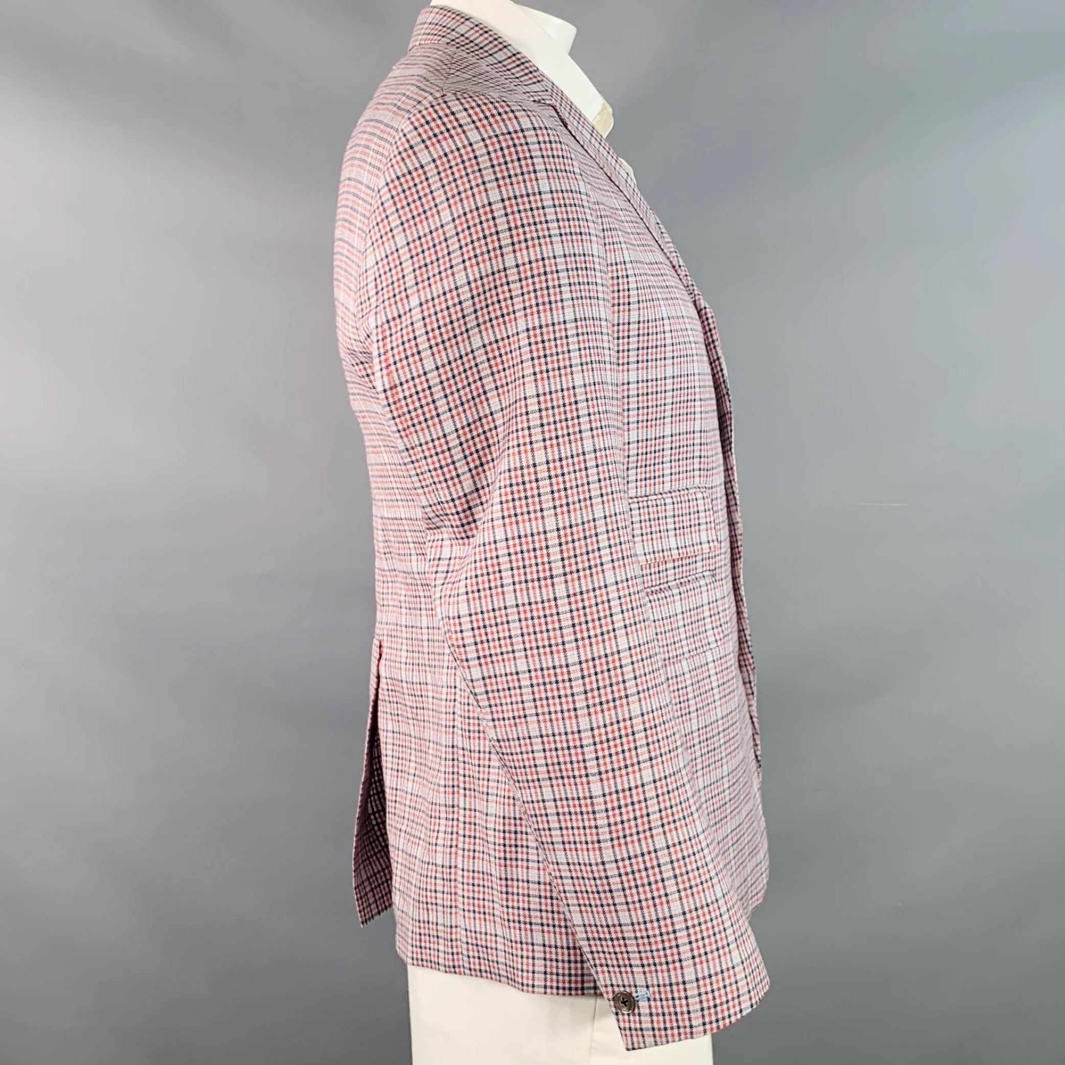 BLACK FLEECE Size 42 Regular Grey Red Black Plaid Sport Coat - Image 3