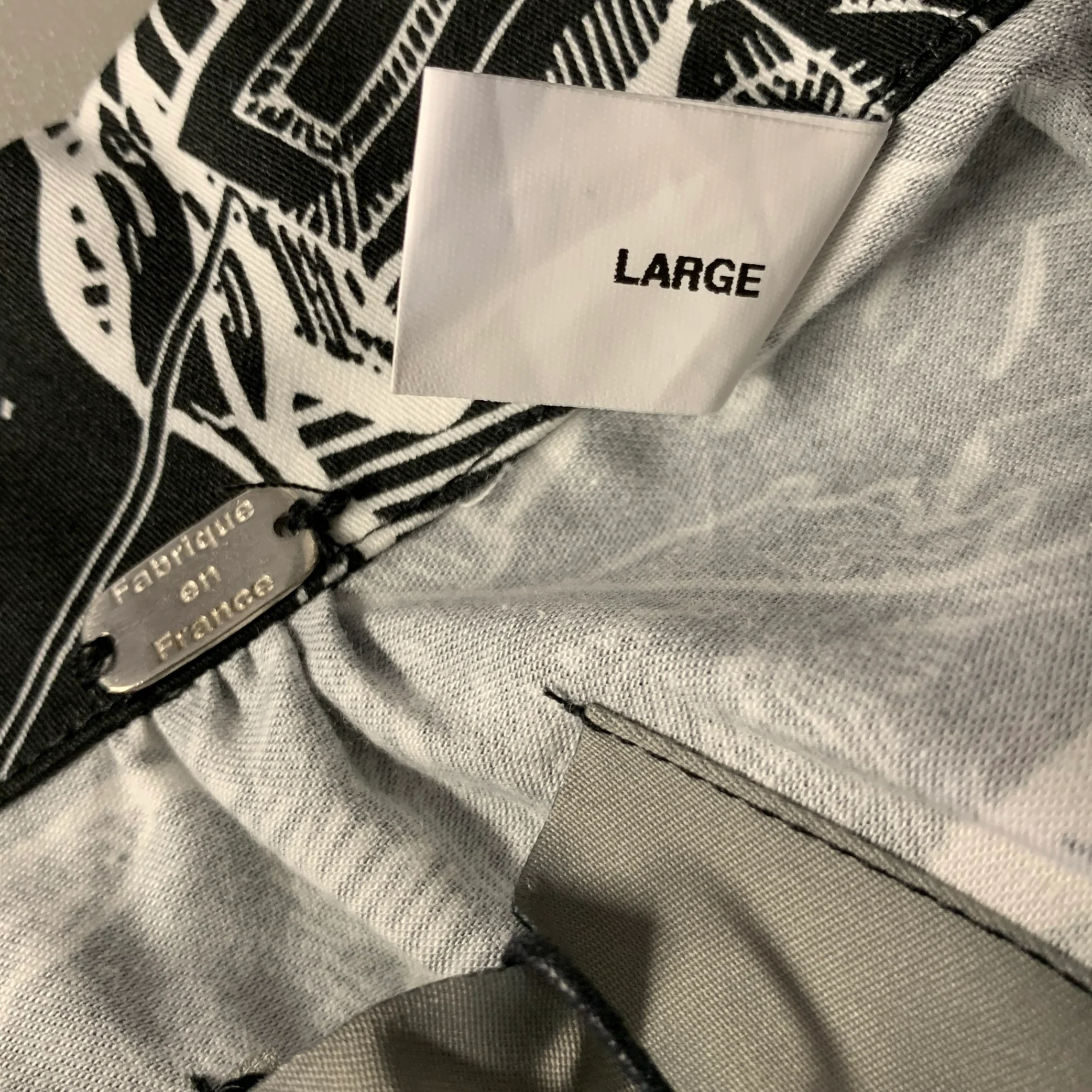 BORAMY VIGUIER Size L Black White Print Cotton Camp Polo - Image 6