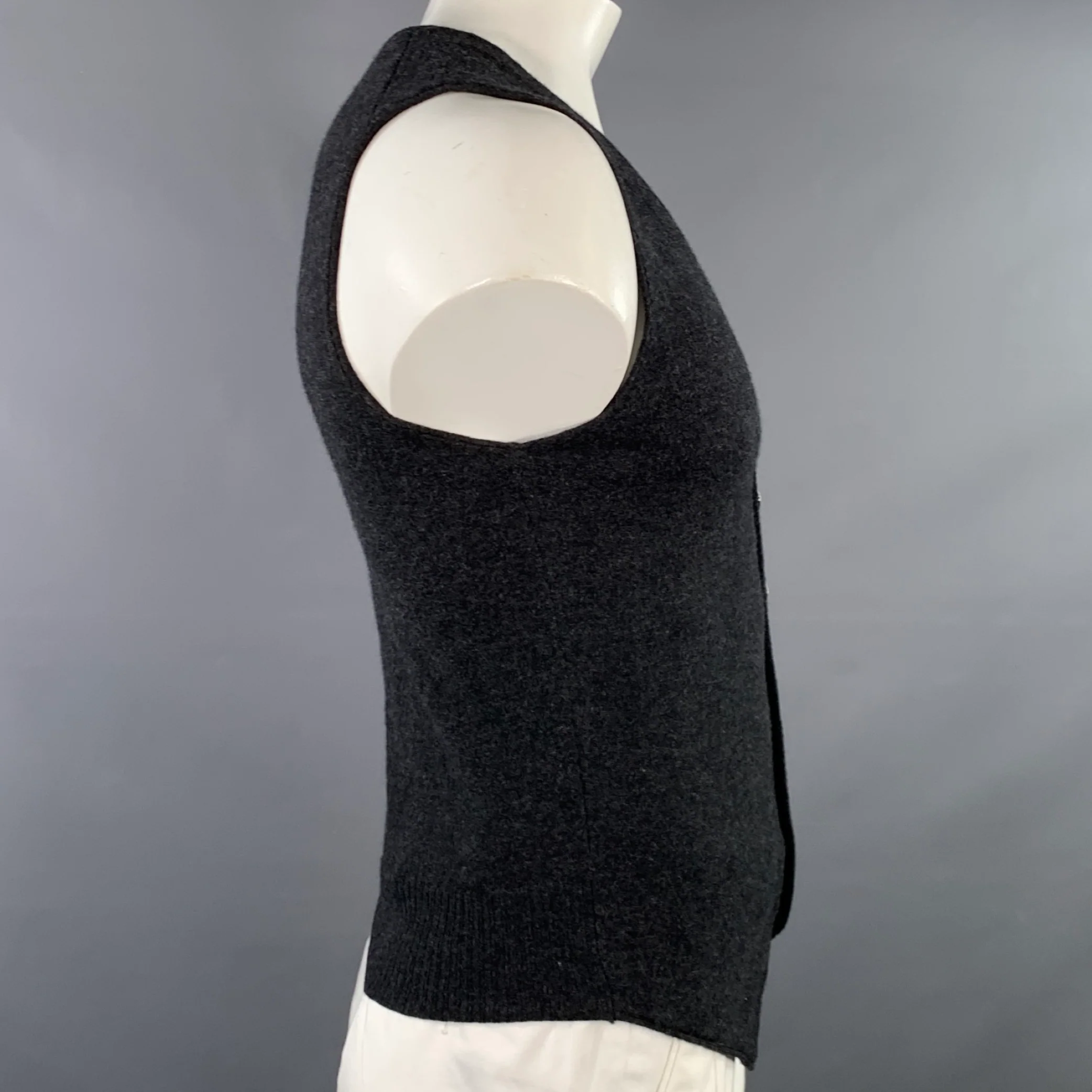 BOSS by HUGO BOSS Size M Grey Charcoal Wool Slim Fit V-Neck Vest - Image 2