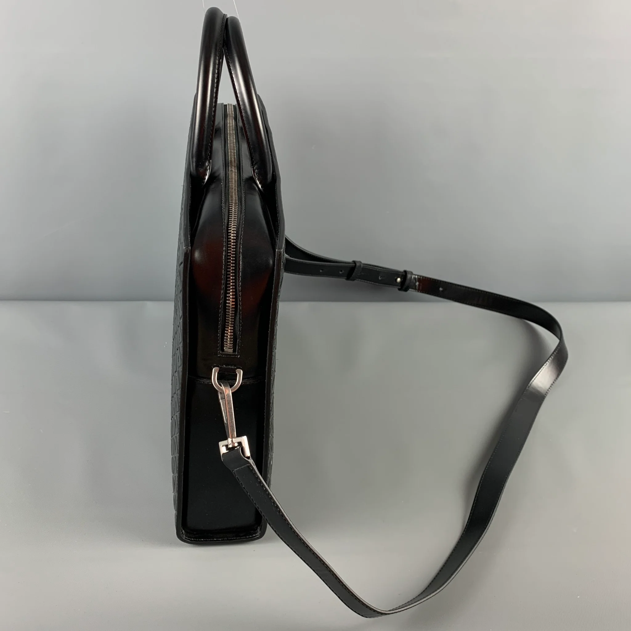 BOTTEGA VENETA Black Intrecciato Leather Shoulder Bag - Image 3