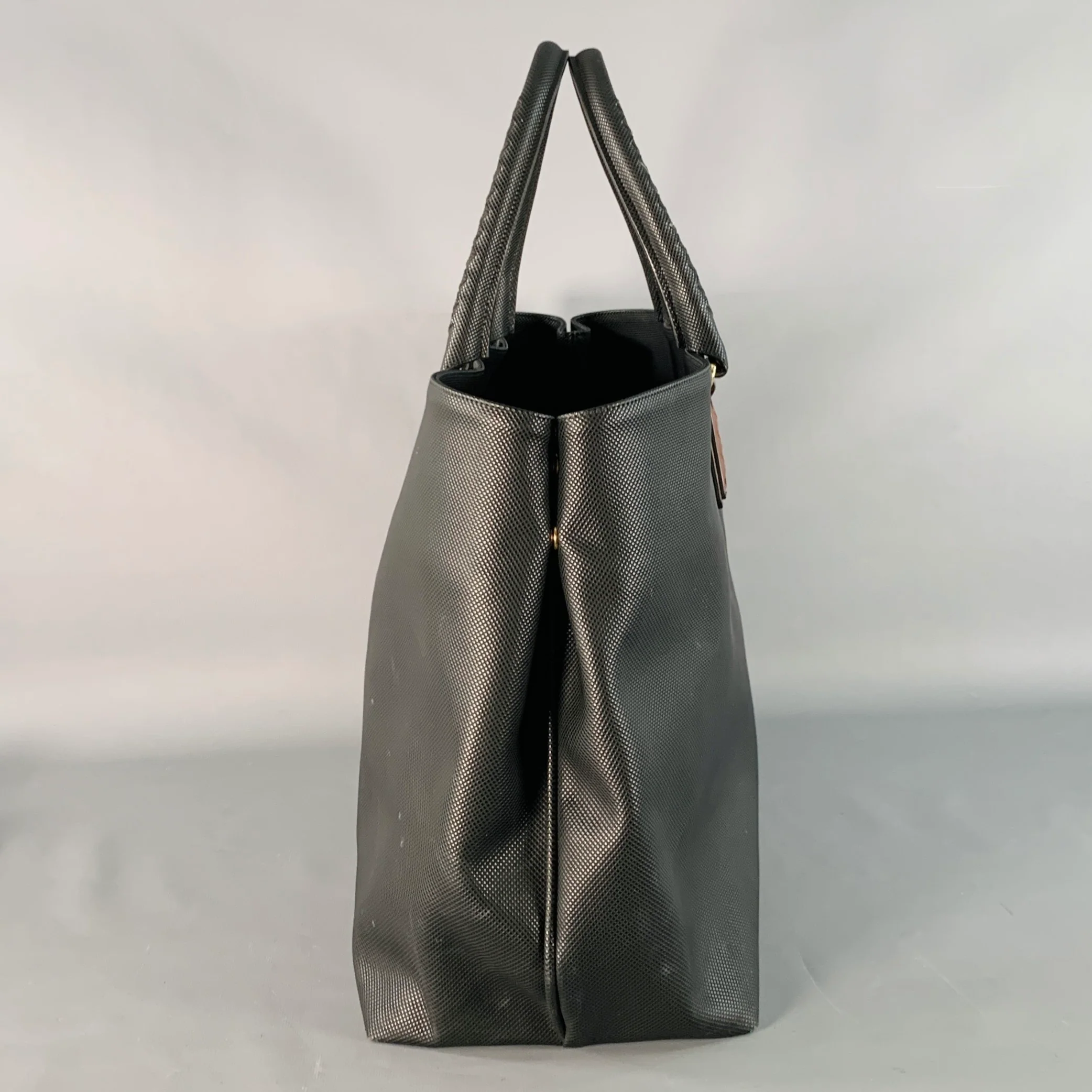 BOTTEGA VENETA Black Textured Coated Canvas Oversized Tote Handbag - Image 3