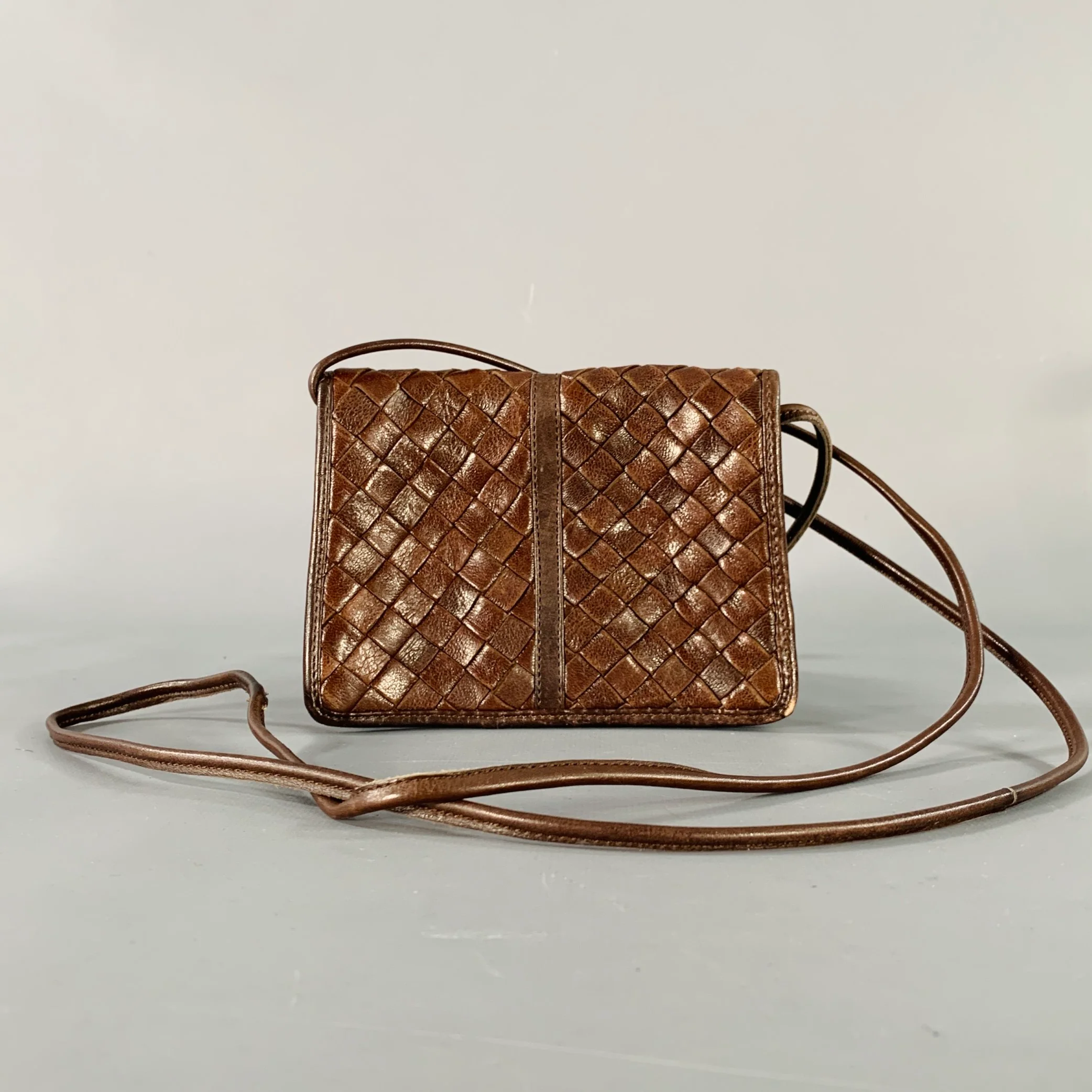 BOTTEGA VENETA Intrecciato Brown Woven Leather Crossbody Bag
