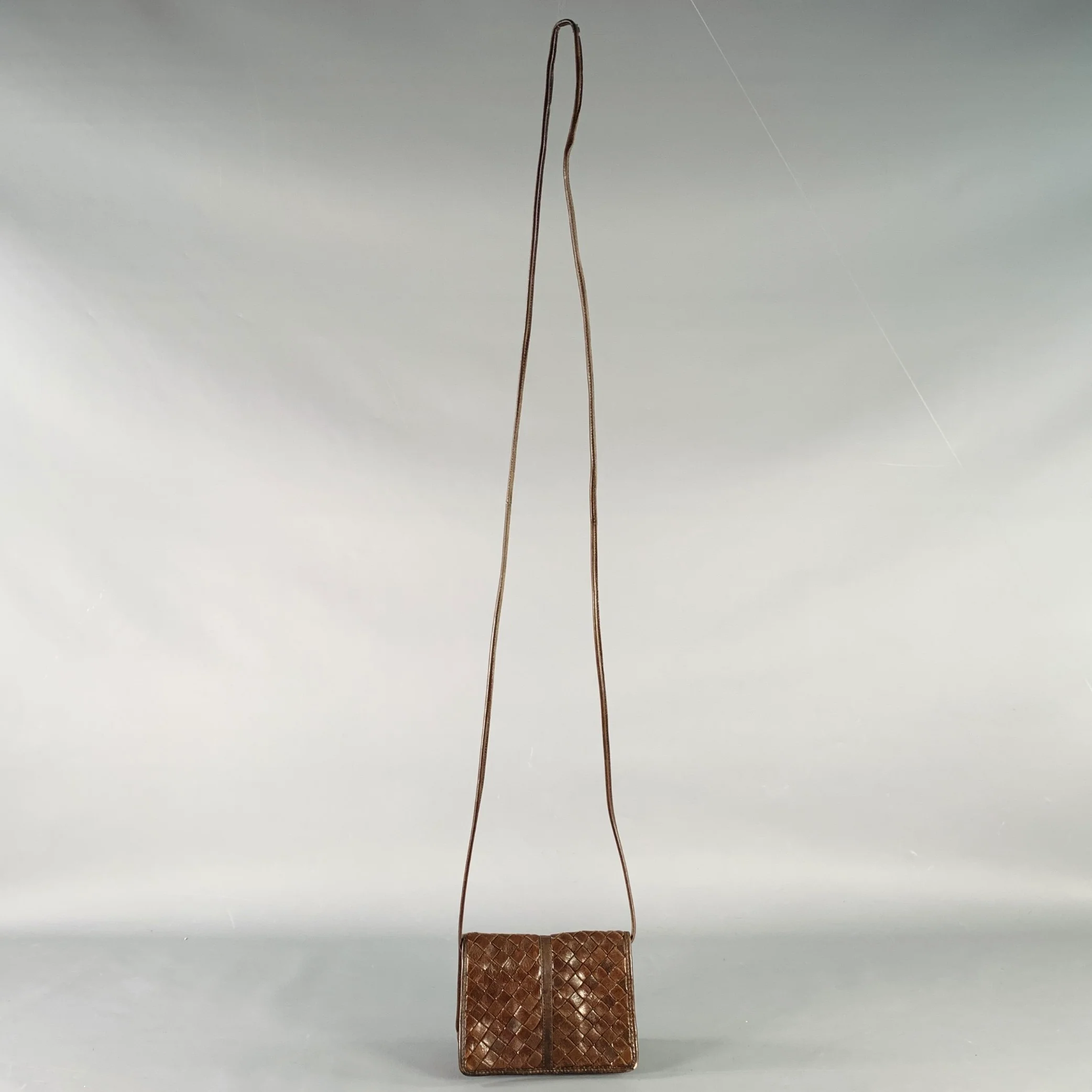 BOTTEGA VENETA Intrecciato Brown Woven Leather Crossbody Bag - Image 2